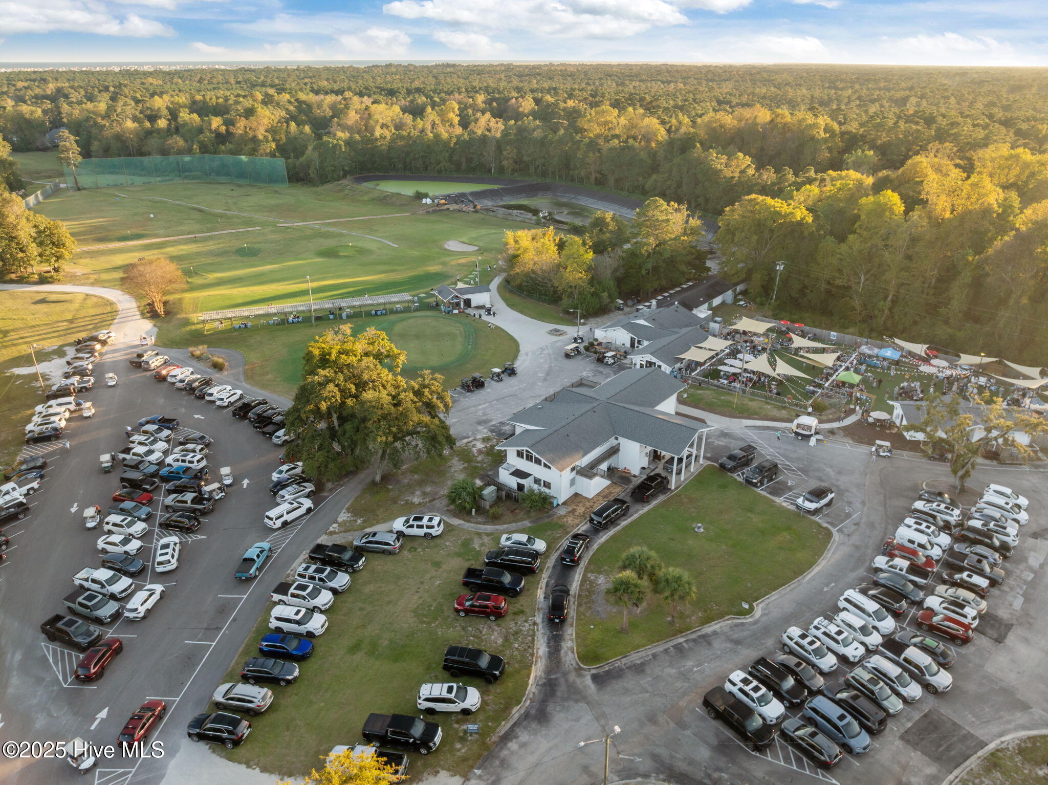 100537179 | Photo 37