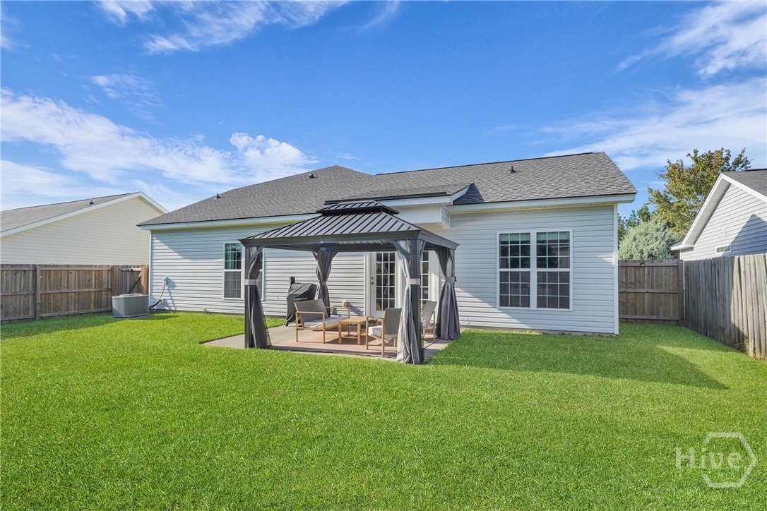 13 Twin Oaks Place
