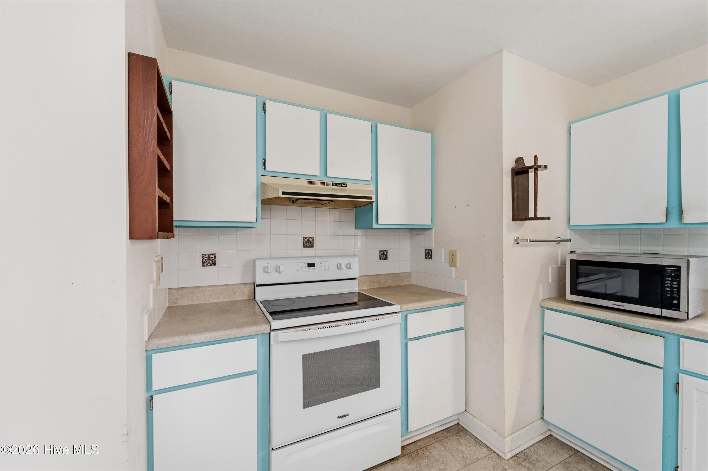 100556367 | Photo 11