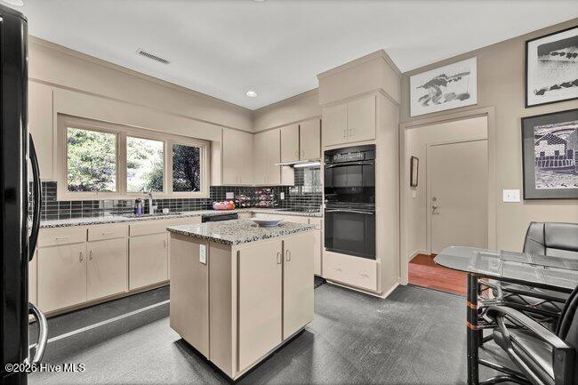 100567755 | Photo 21