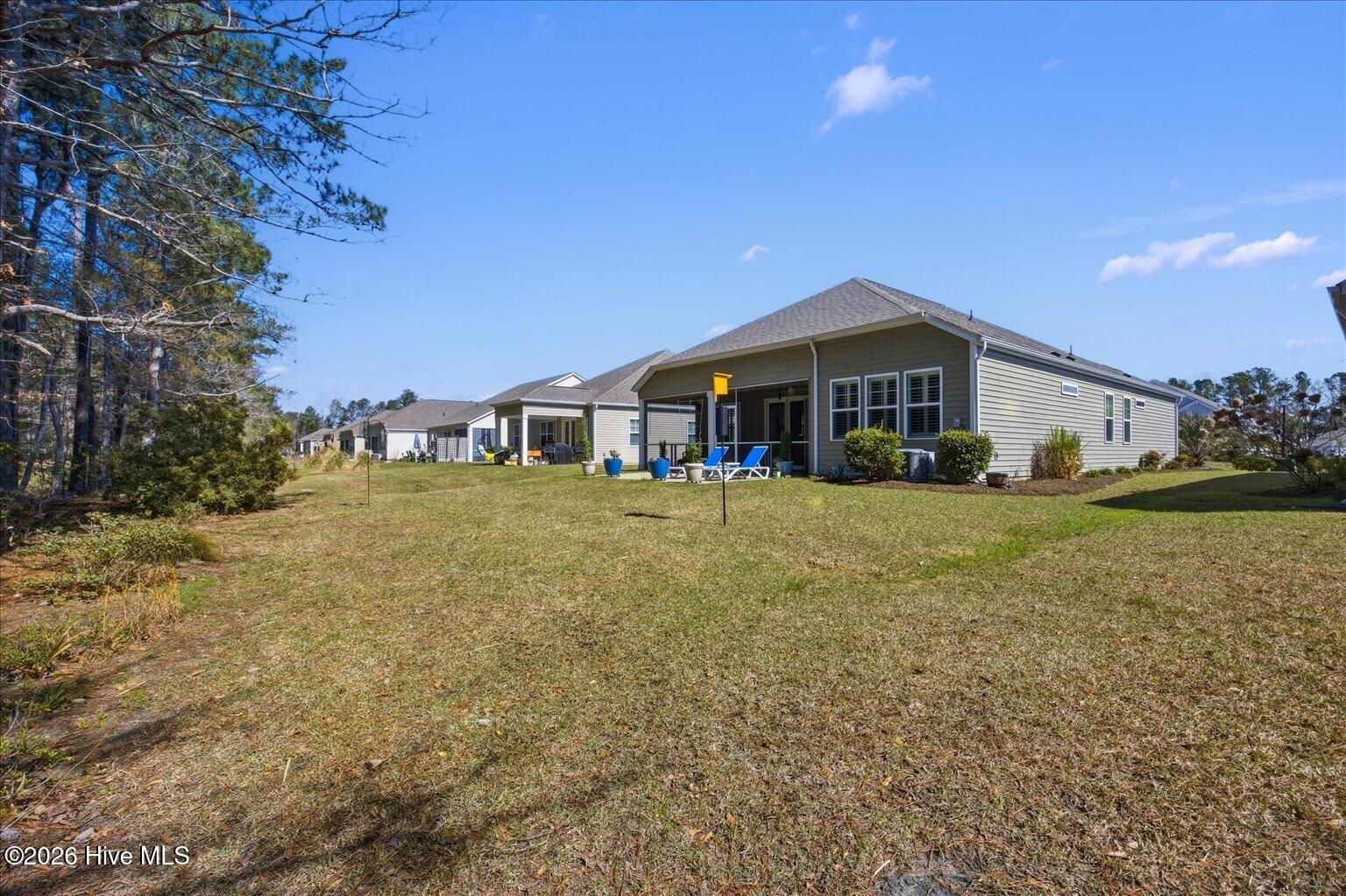 100561084 | Photo 26