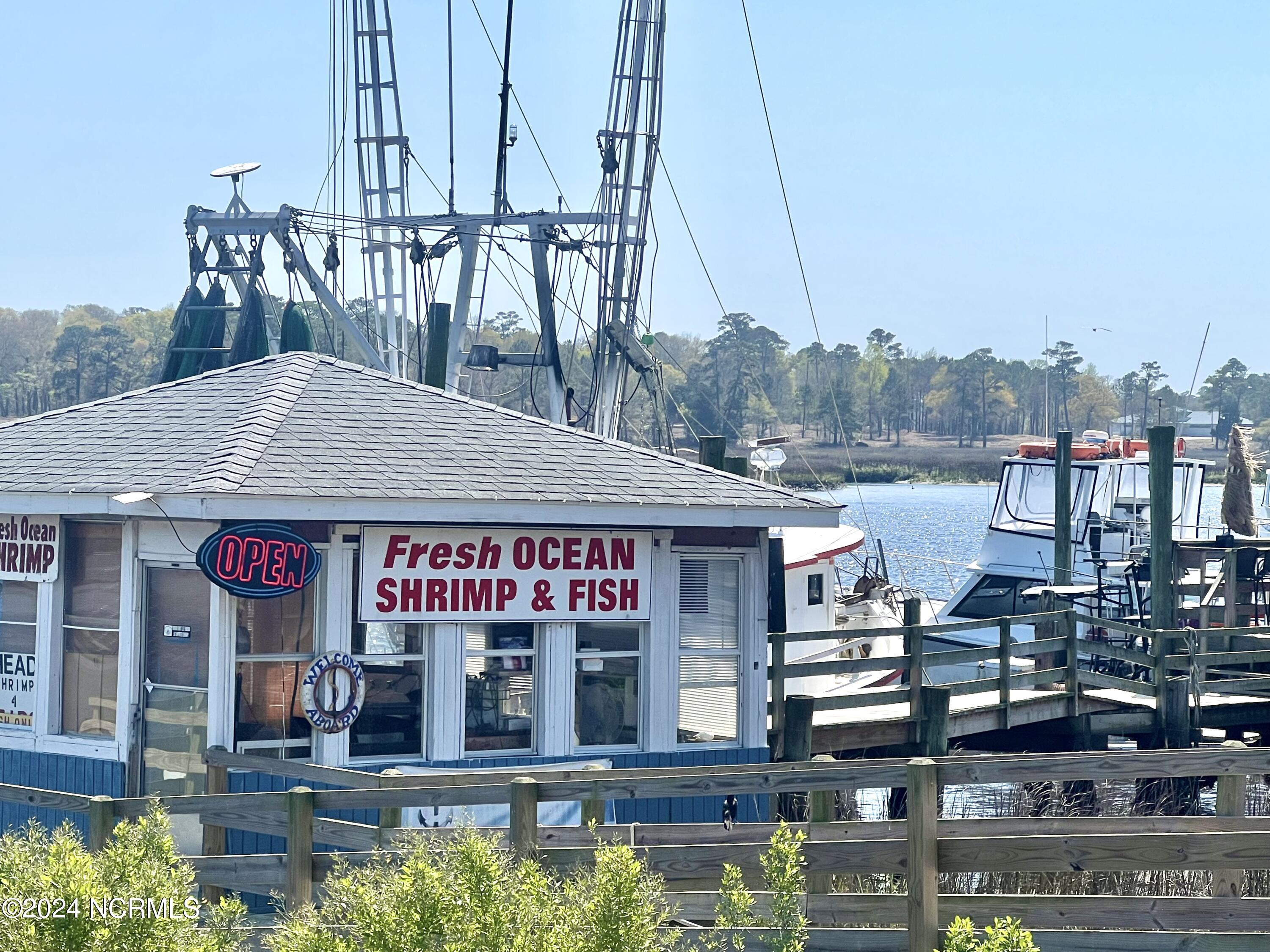 100454003 | Photo 17