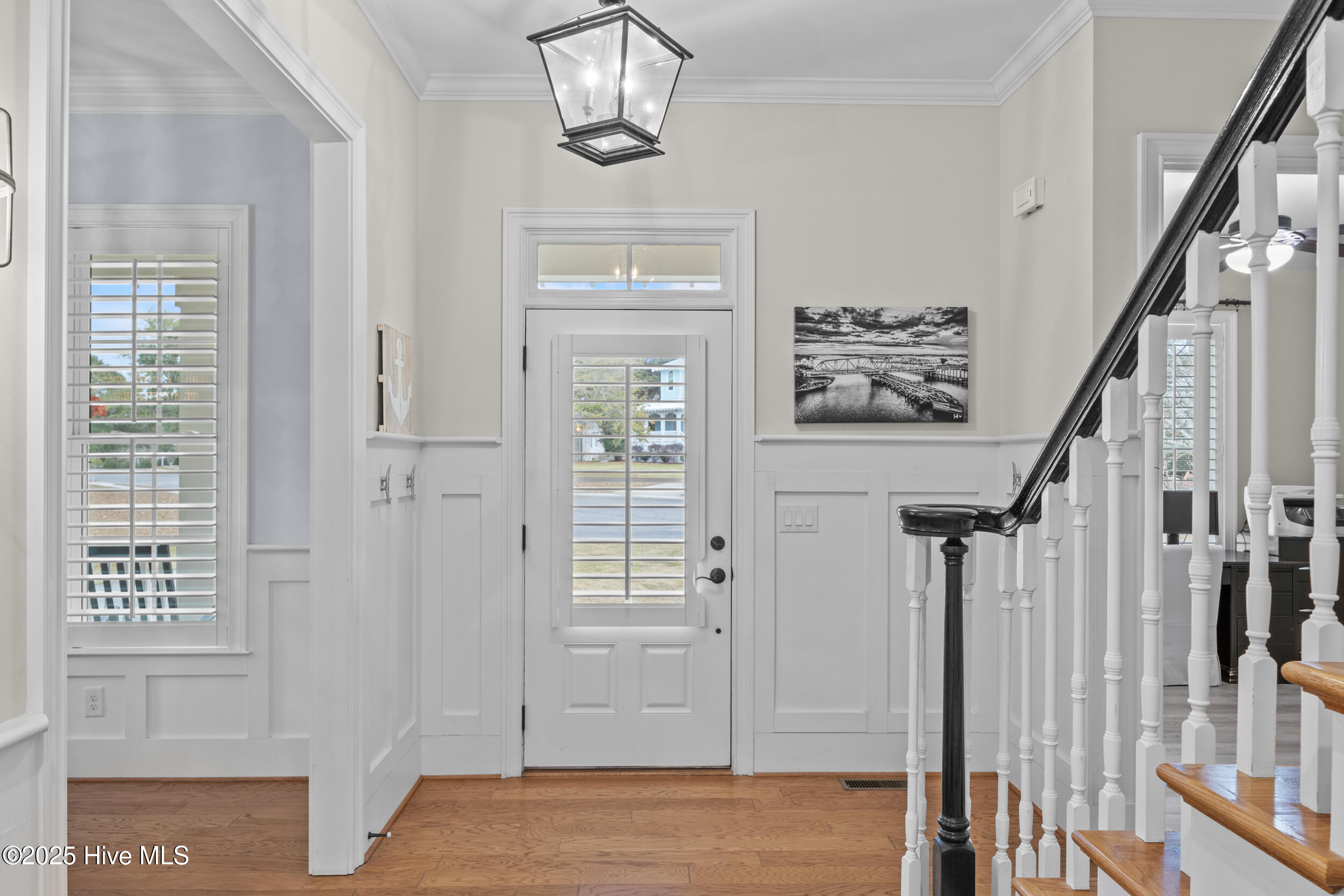 100543217 | Photo 17