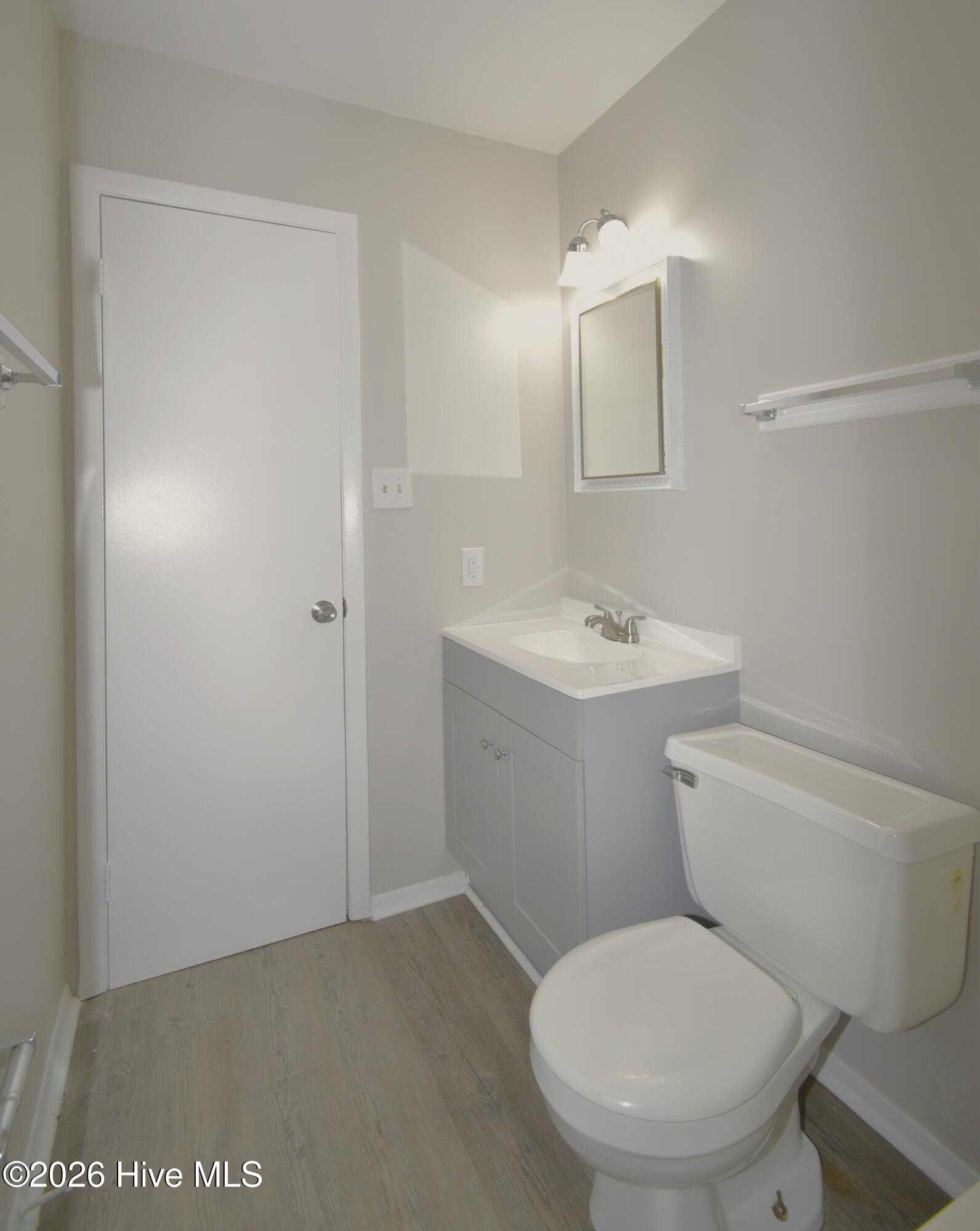 100556290 | Photo 14