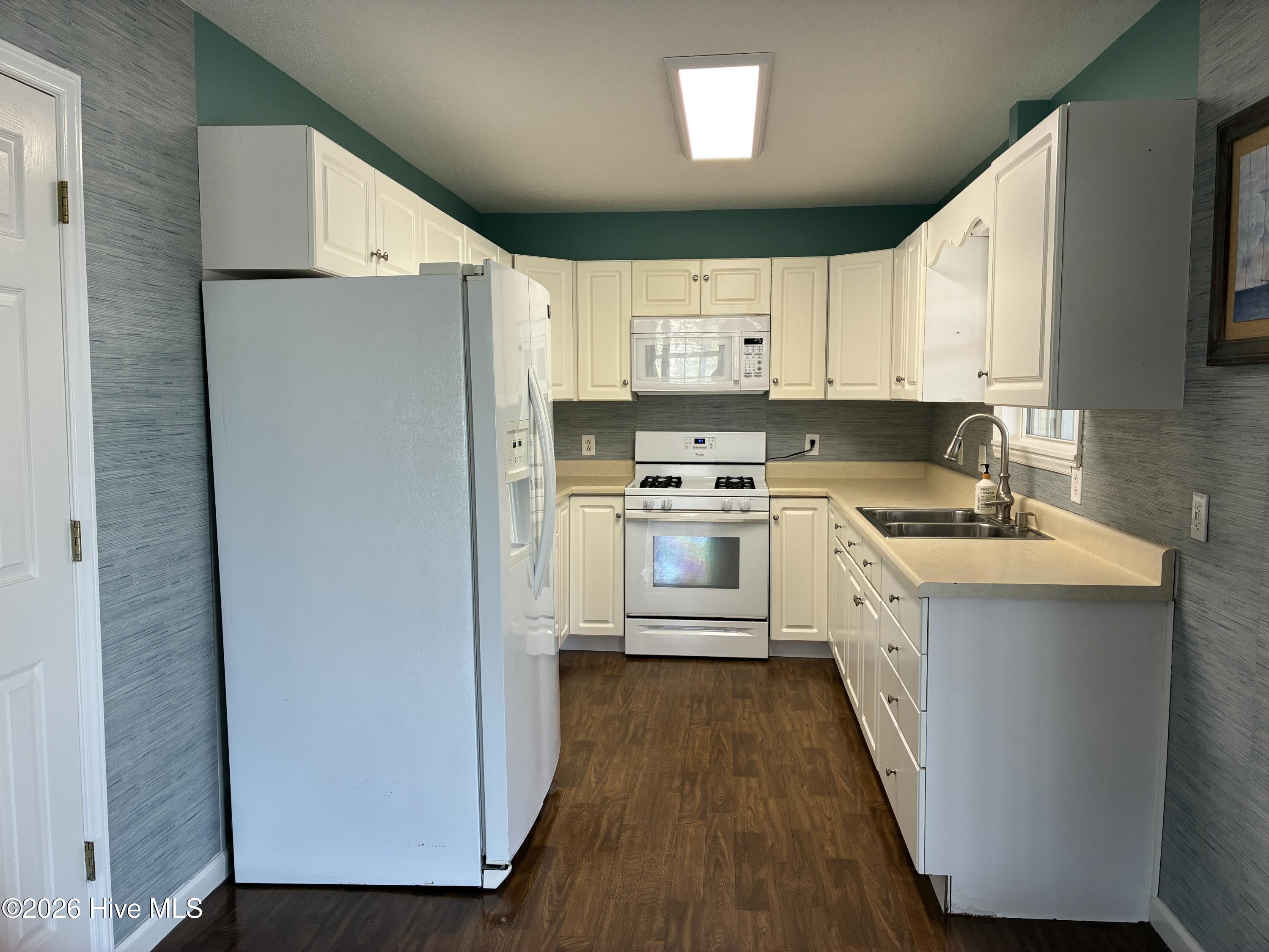 100558750 | Photo 12