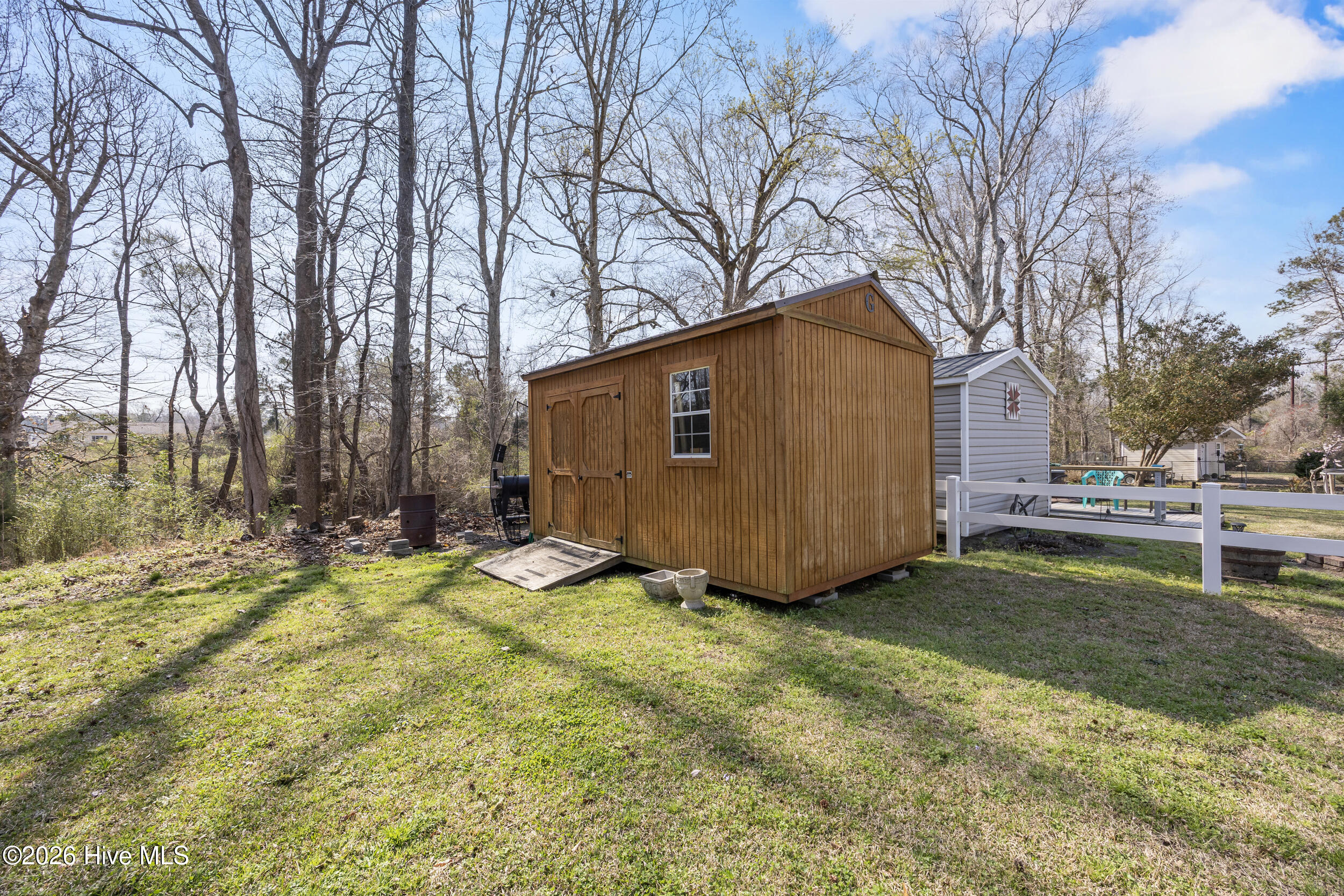 100560649 | Photo 44