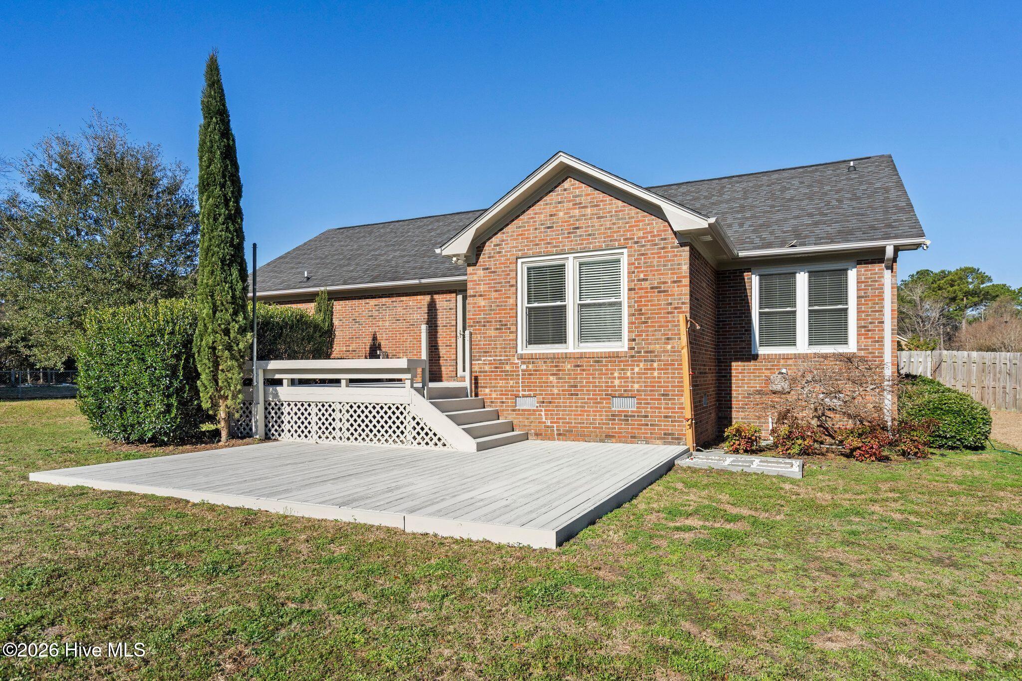 100556381 | Photo 56