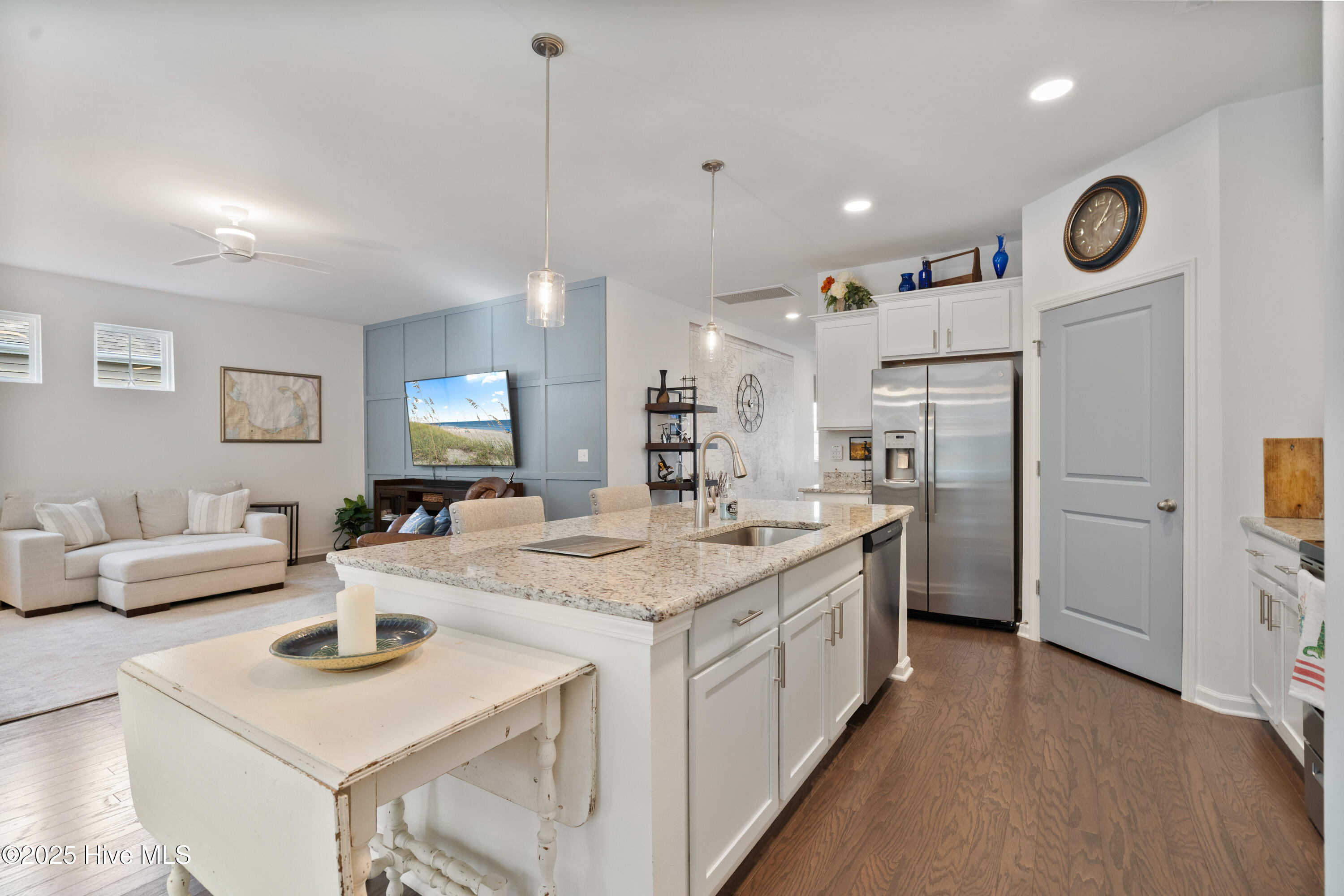 100541671 | Photo 13