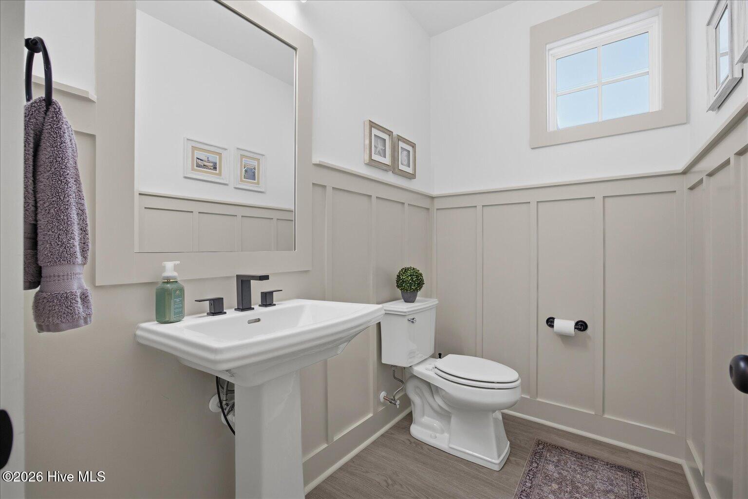 100562705 | Photo 44