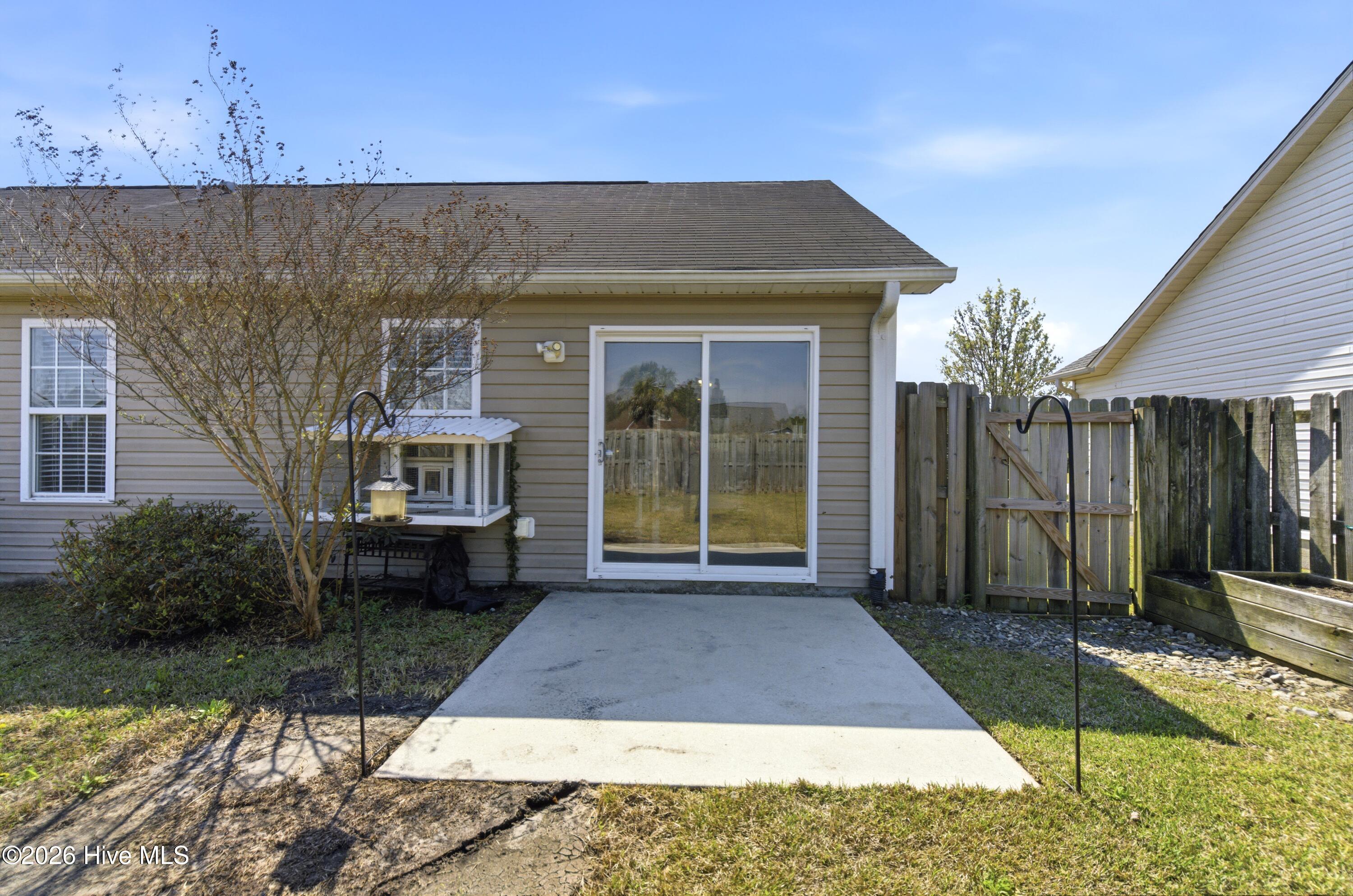 100560348 | Photo 31