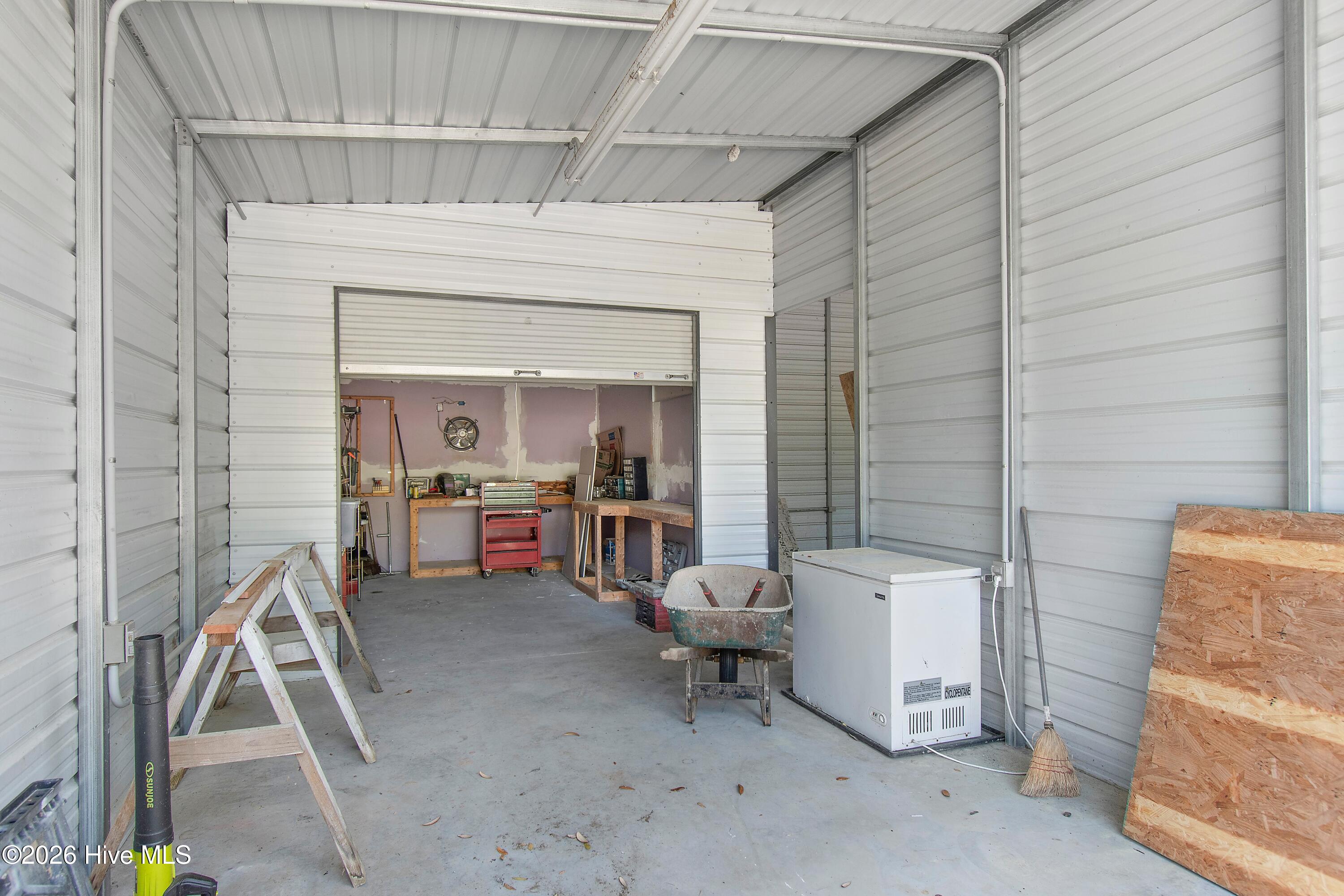 100566223 | Photo 57