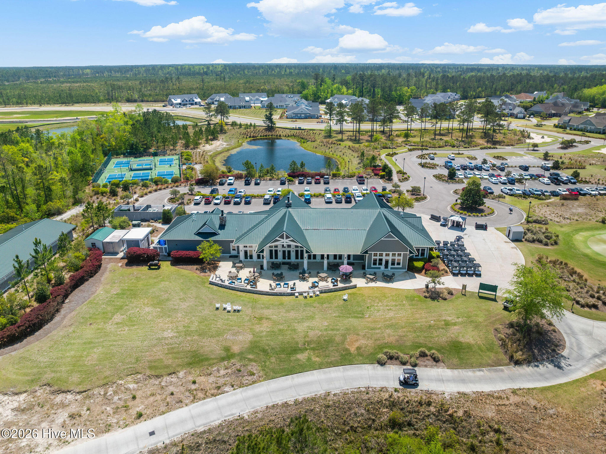 100554003 | Photo 82