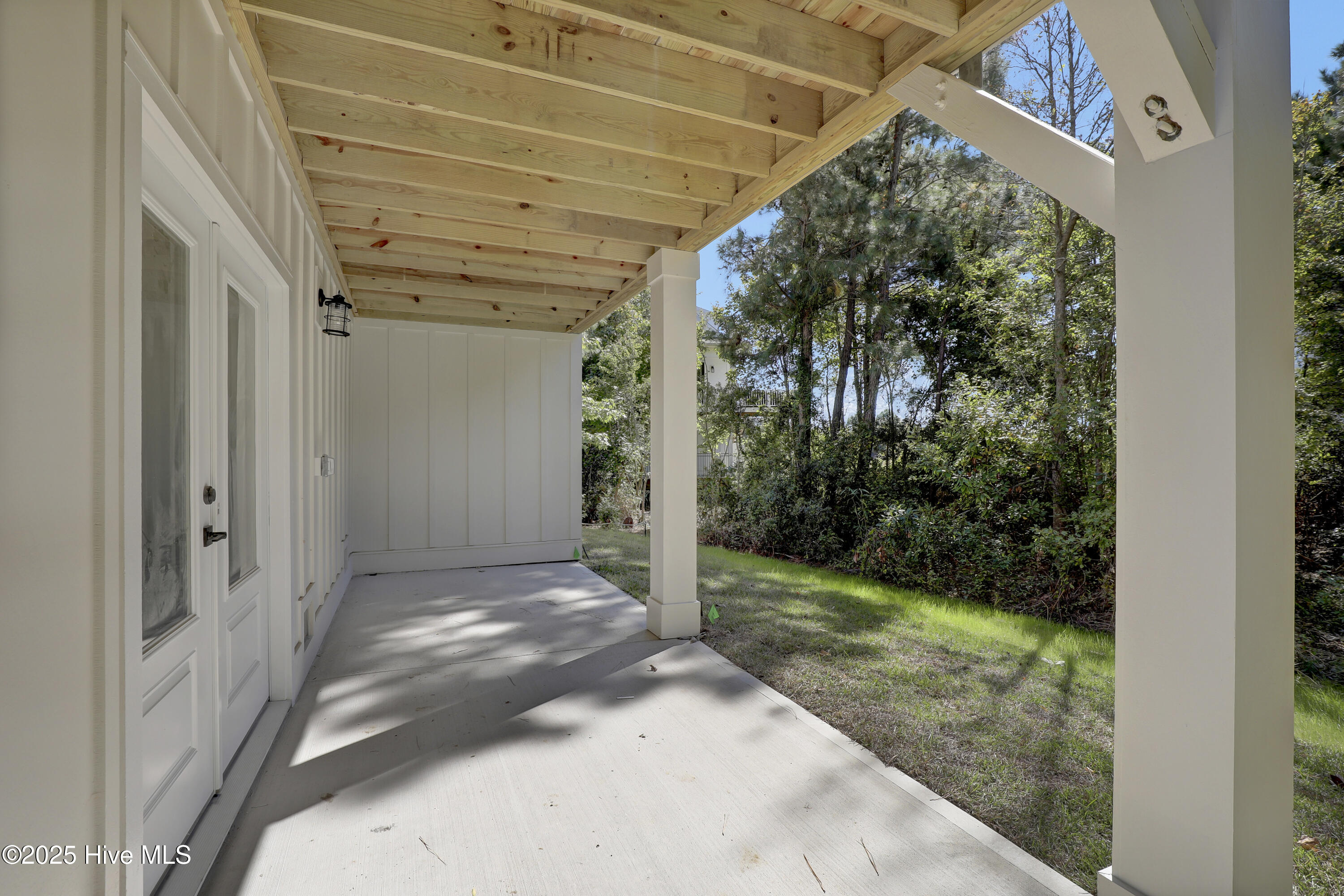 100536575 | Photo 33