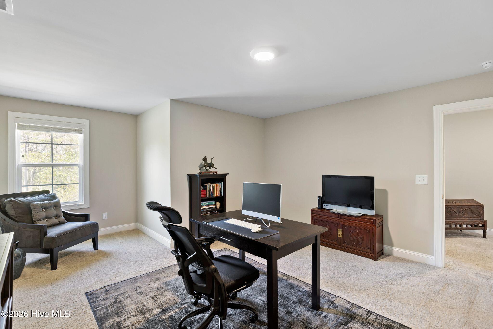 100558926 | Photo 44