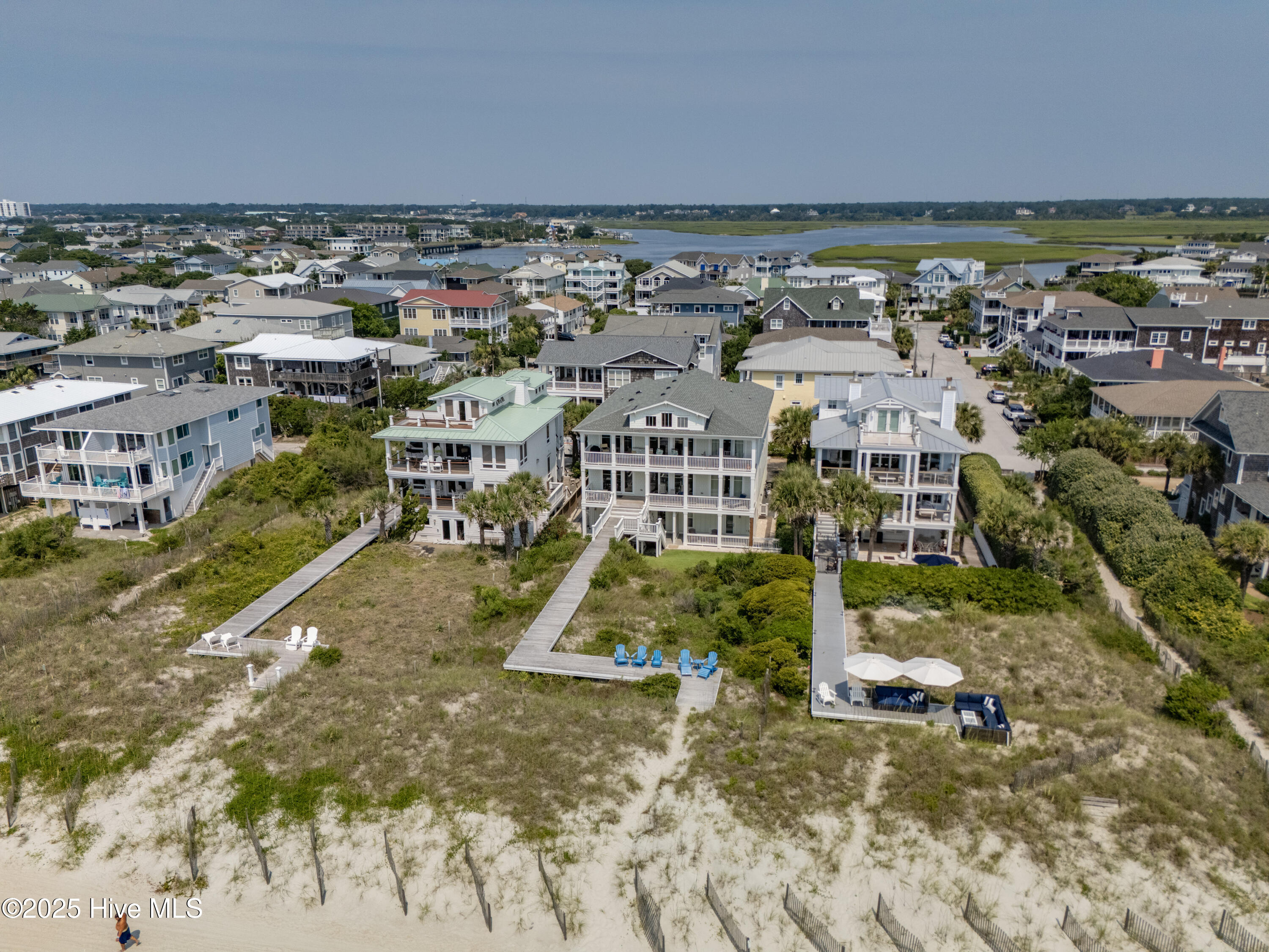 100515880 | Photo 42