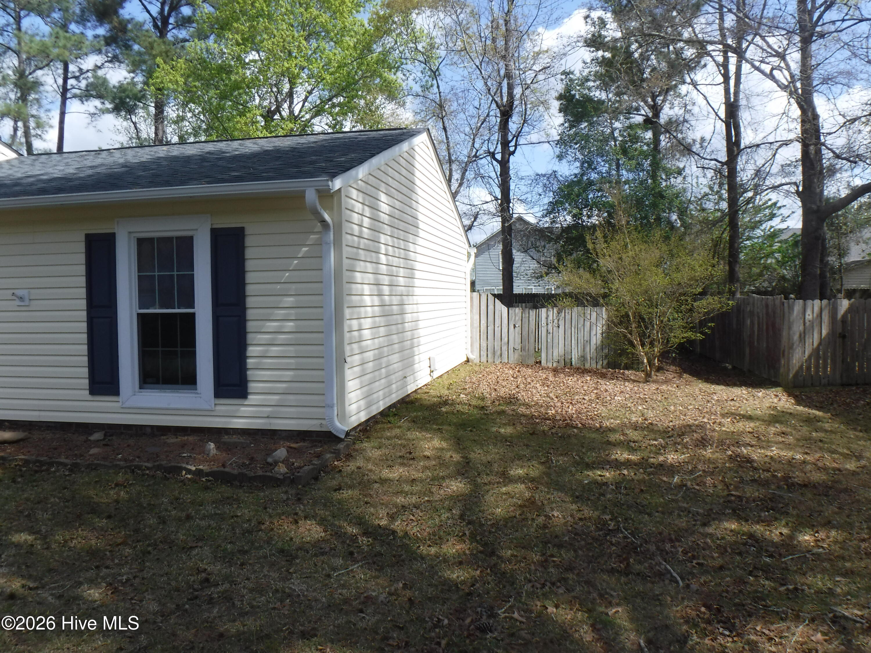 624 Shadowridge Road, Jacksonville, NC 28546 – photo 3: DSCF8004