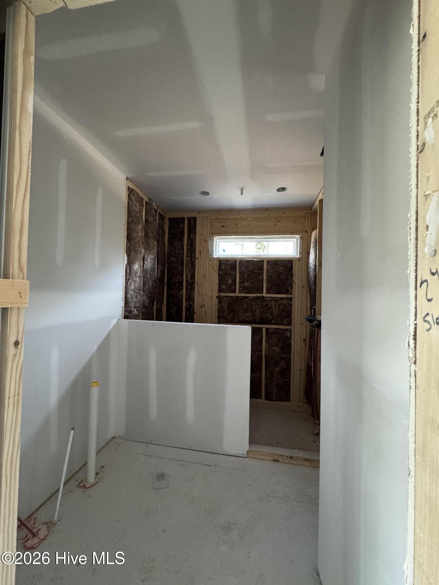 100546114 | Photo 11