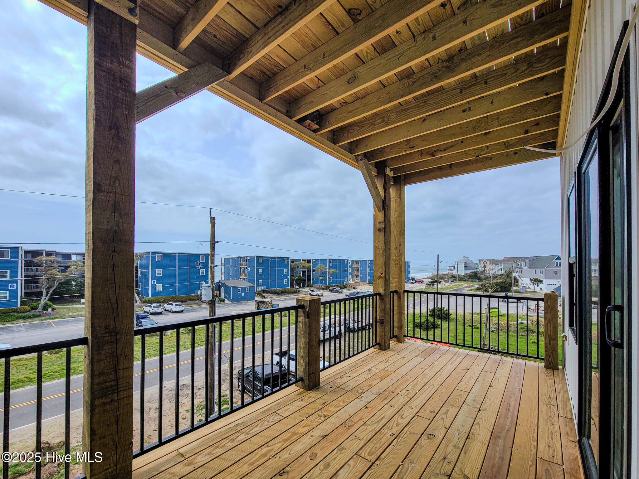 100500592 | Photo 24