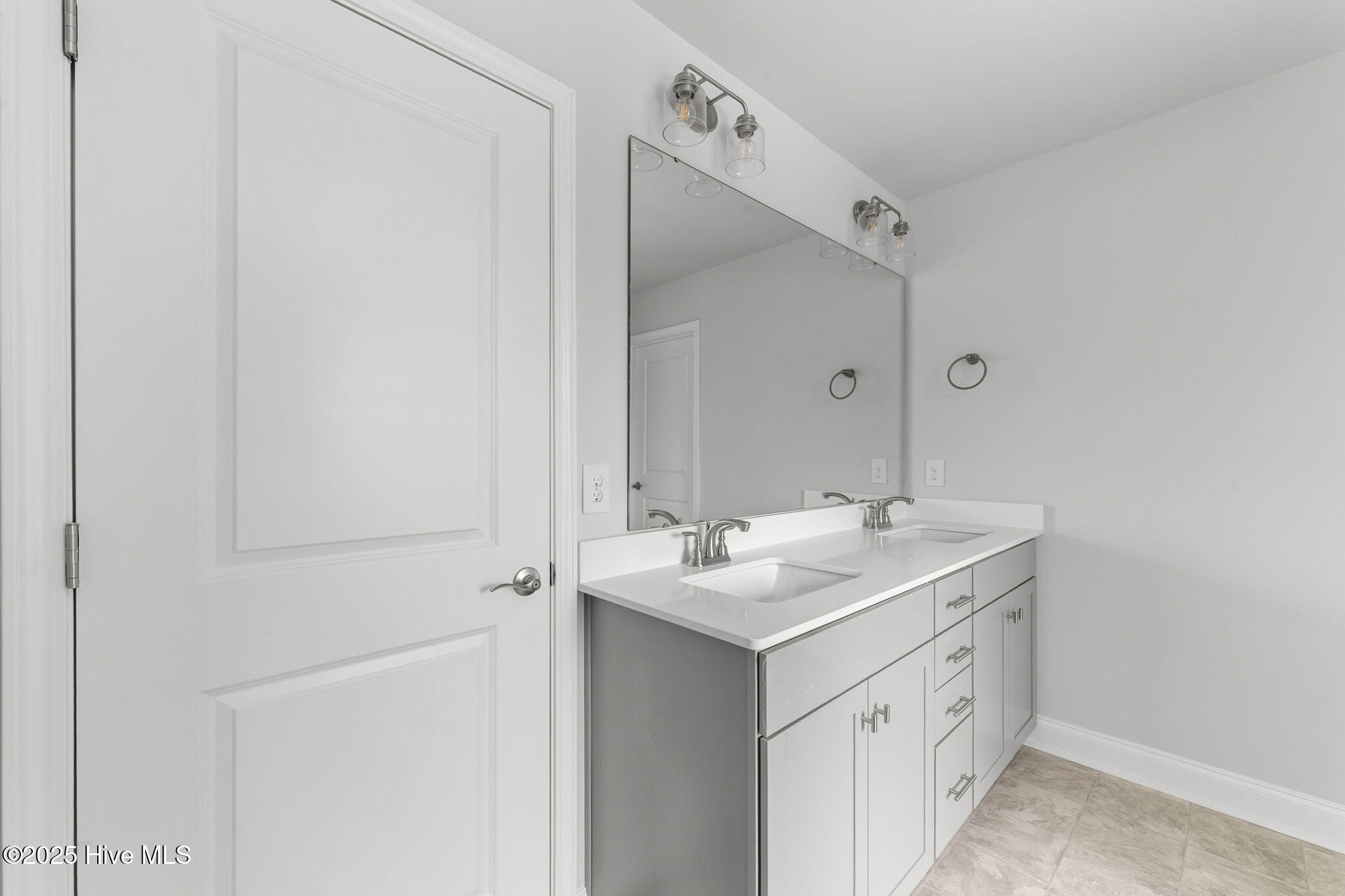 100509954 | Photo 24