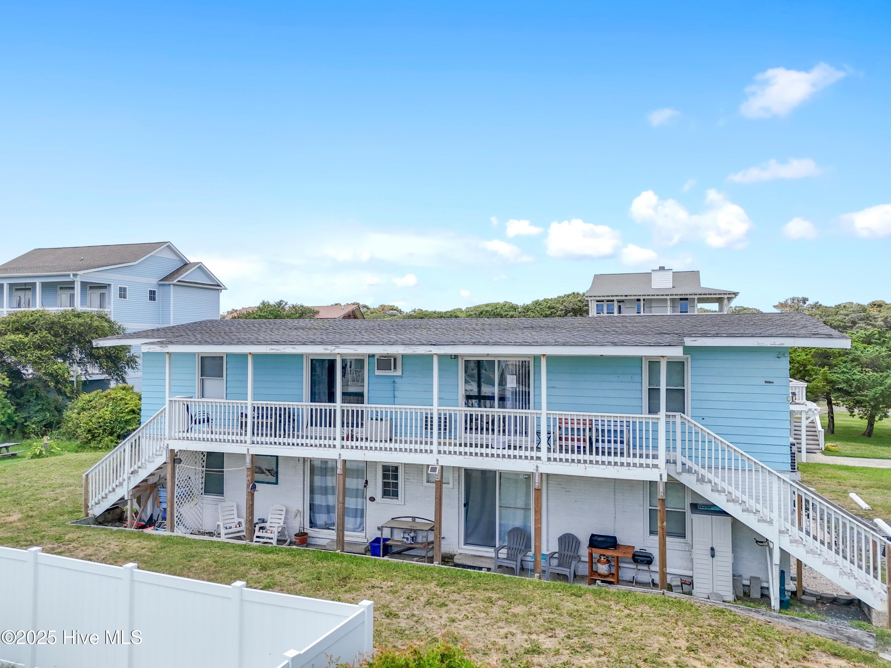 100564186 | Photo 38