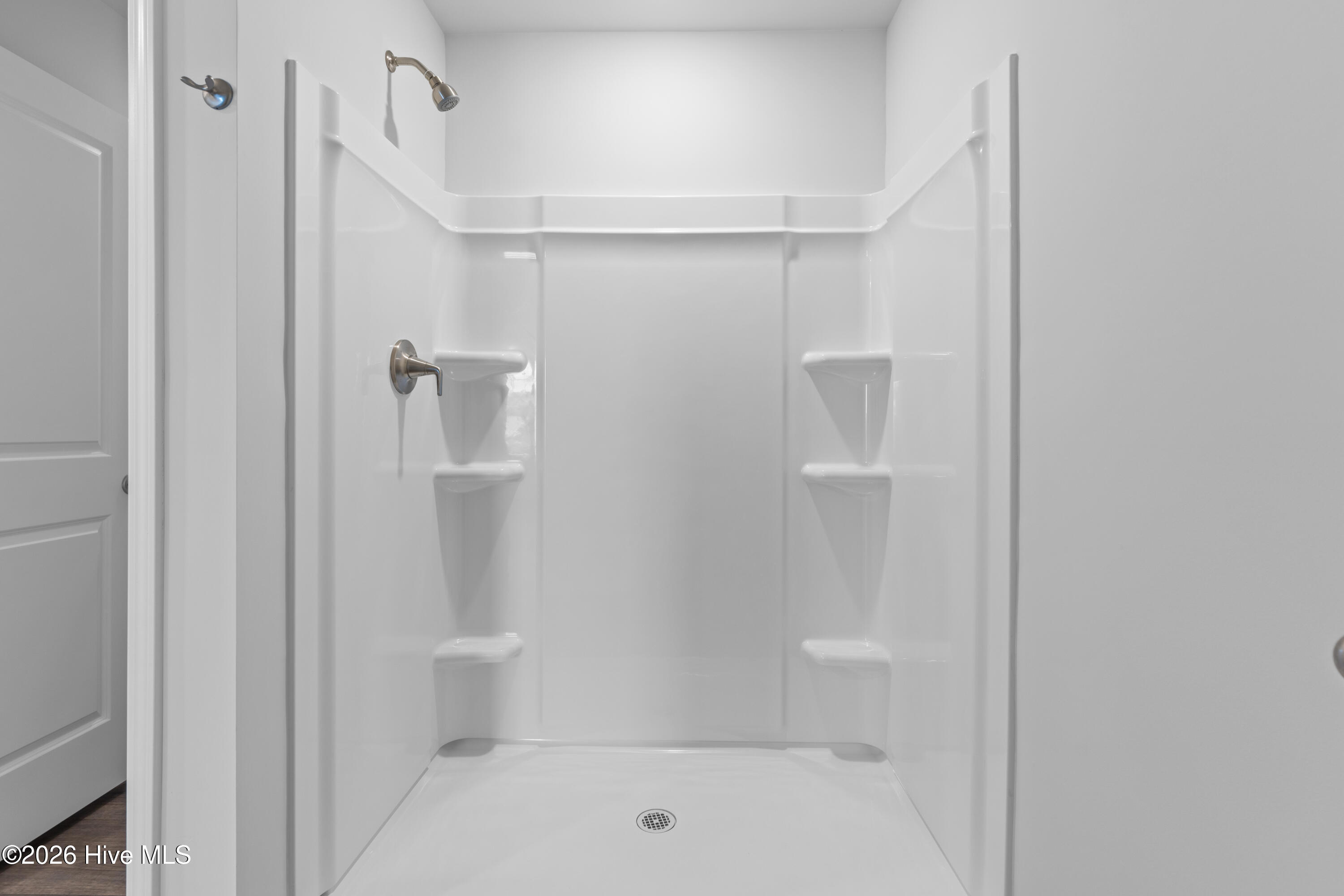 100538143 | Photo 24