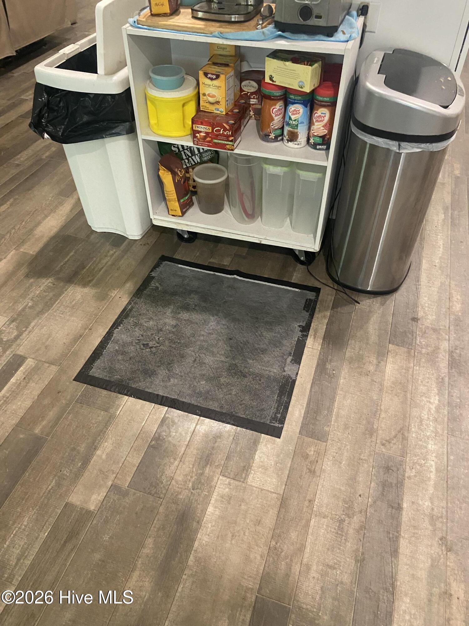 100566692 | Photo 53