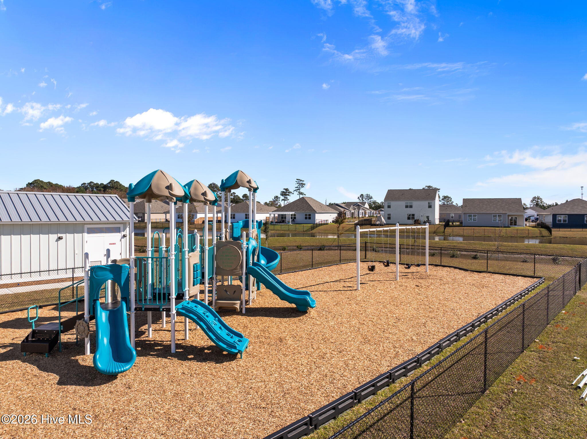 100549291 | Photo 37