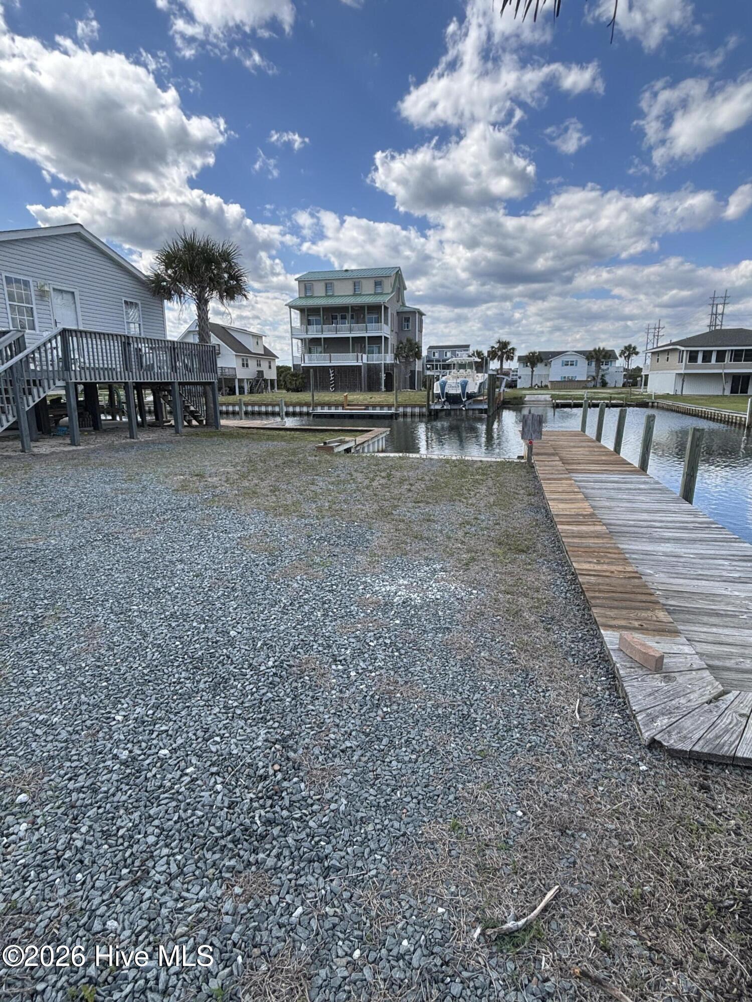 100482049 | Photo 18