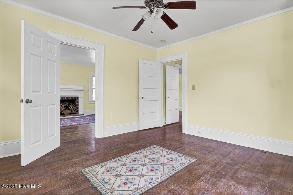 100508379 | Photo 22