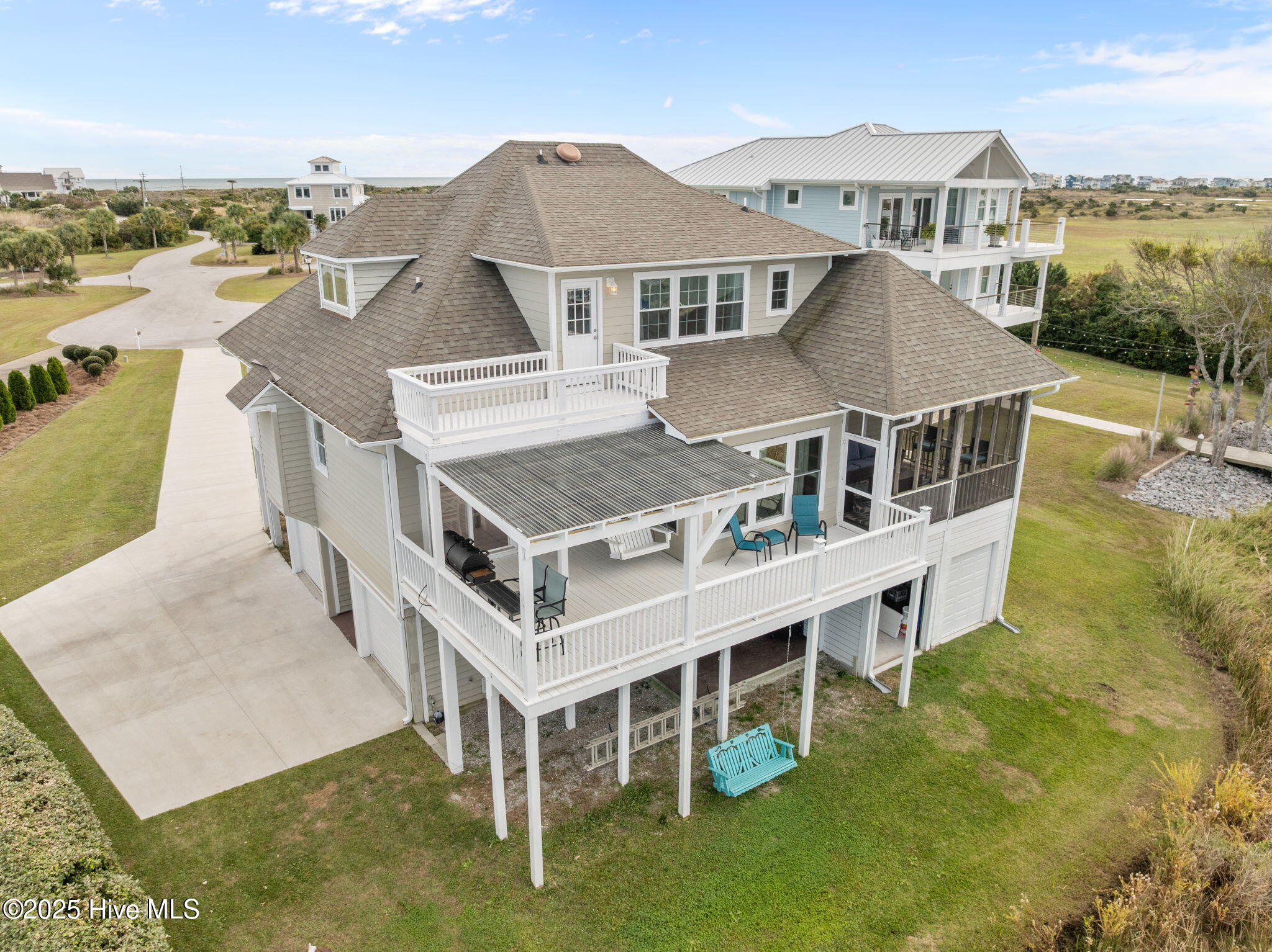 100539453 | Photo 51