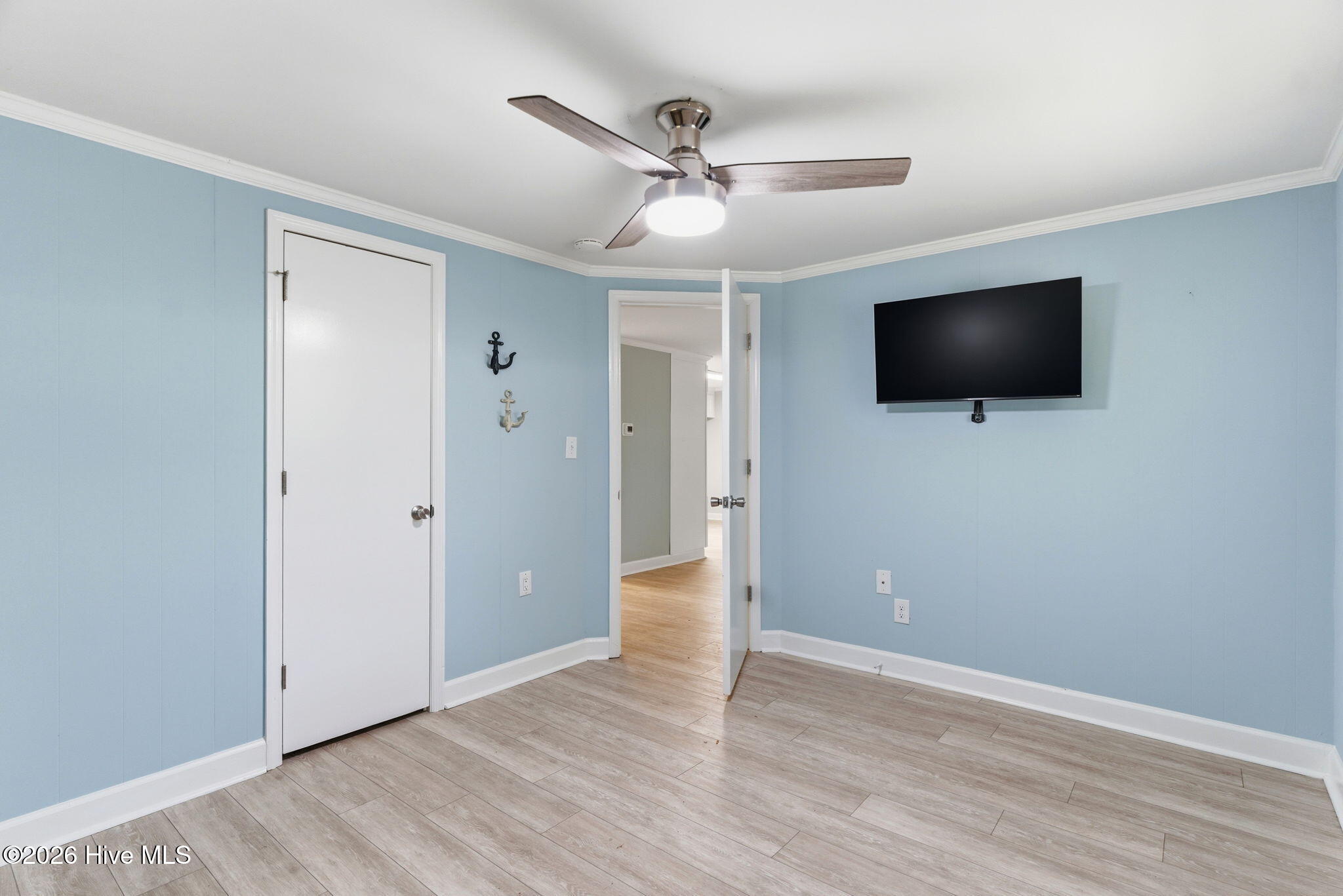 100569576 | Photo 17