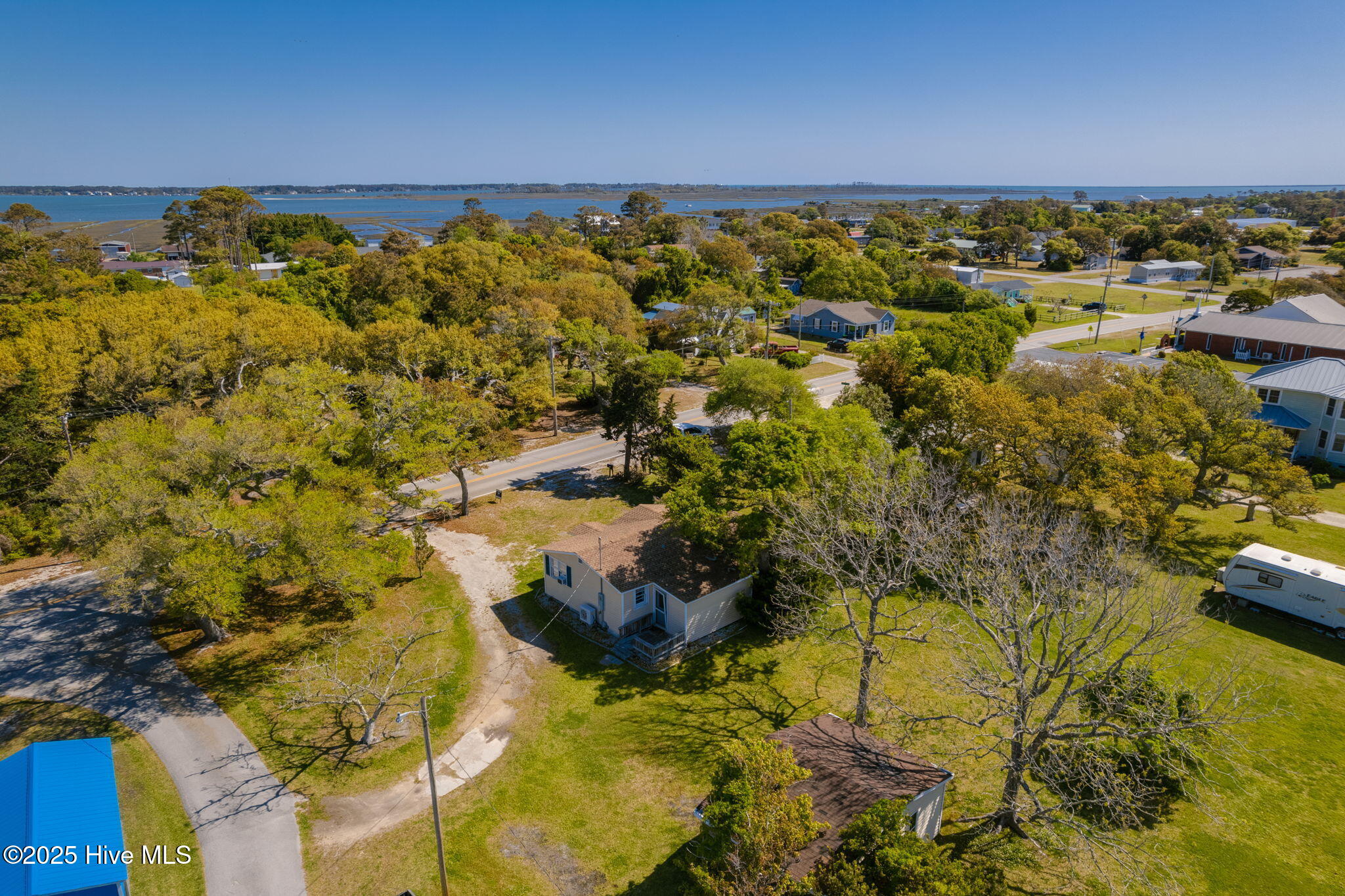 Homes for sale in Harkers Island, NC | 1072 Island Rd, Harkers Island, NC 28531 | MLS# 100502459