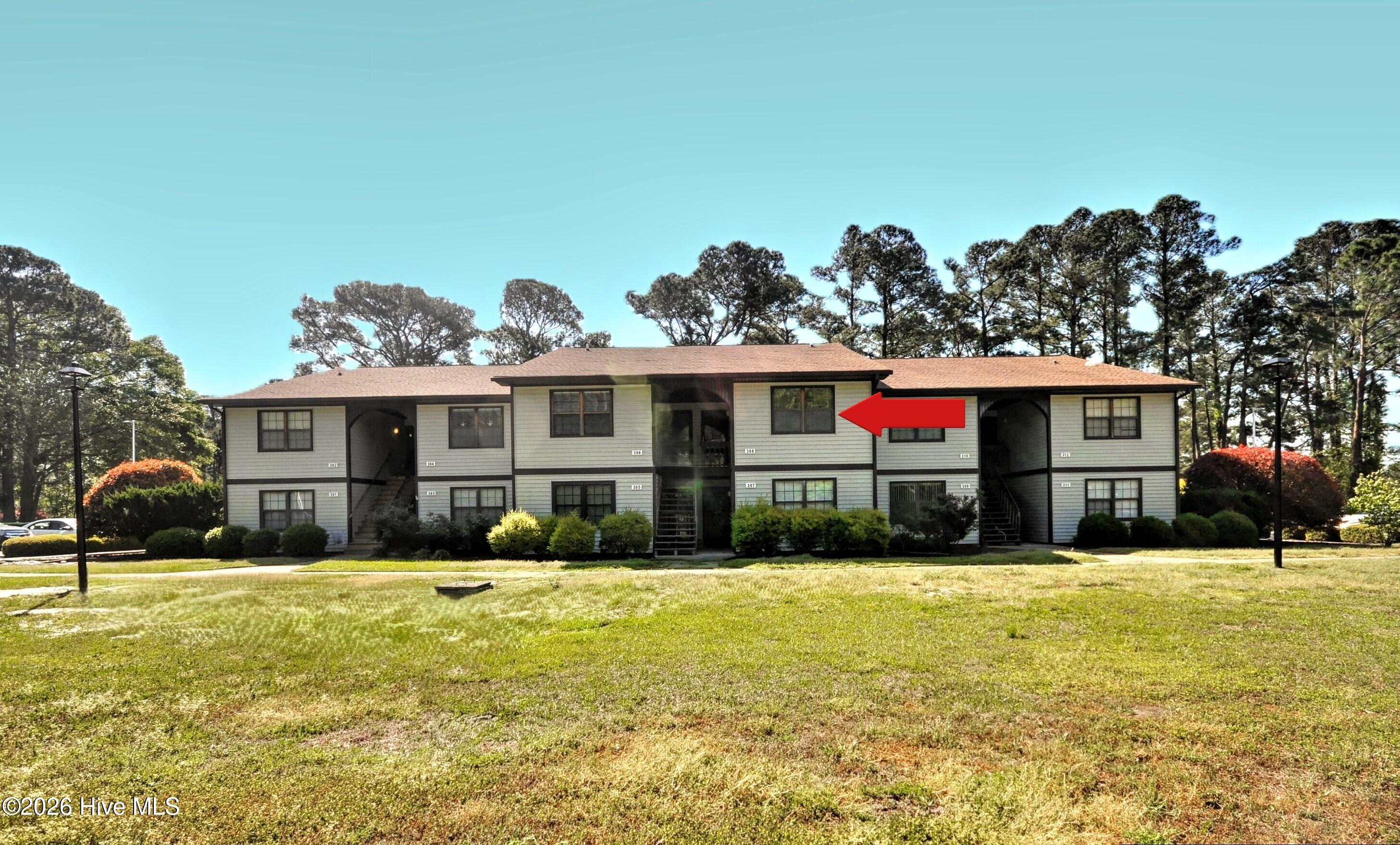 100567651 | Photo 36