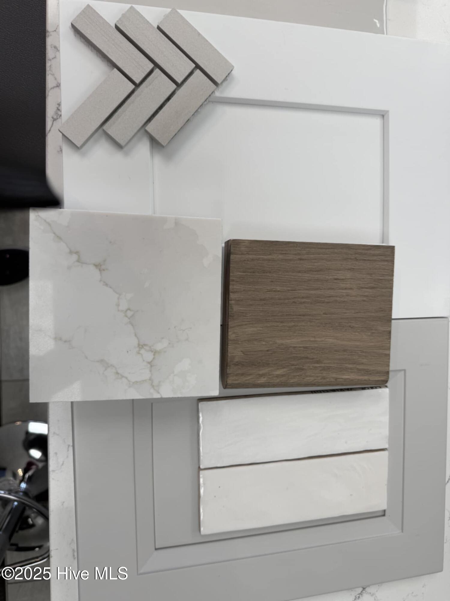 100532112 | Photo 55