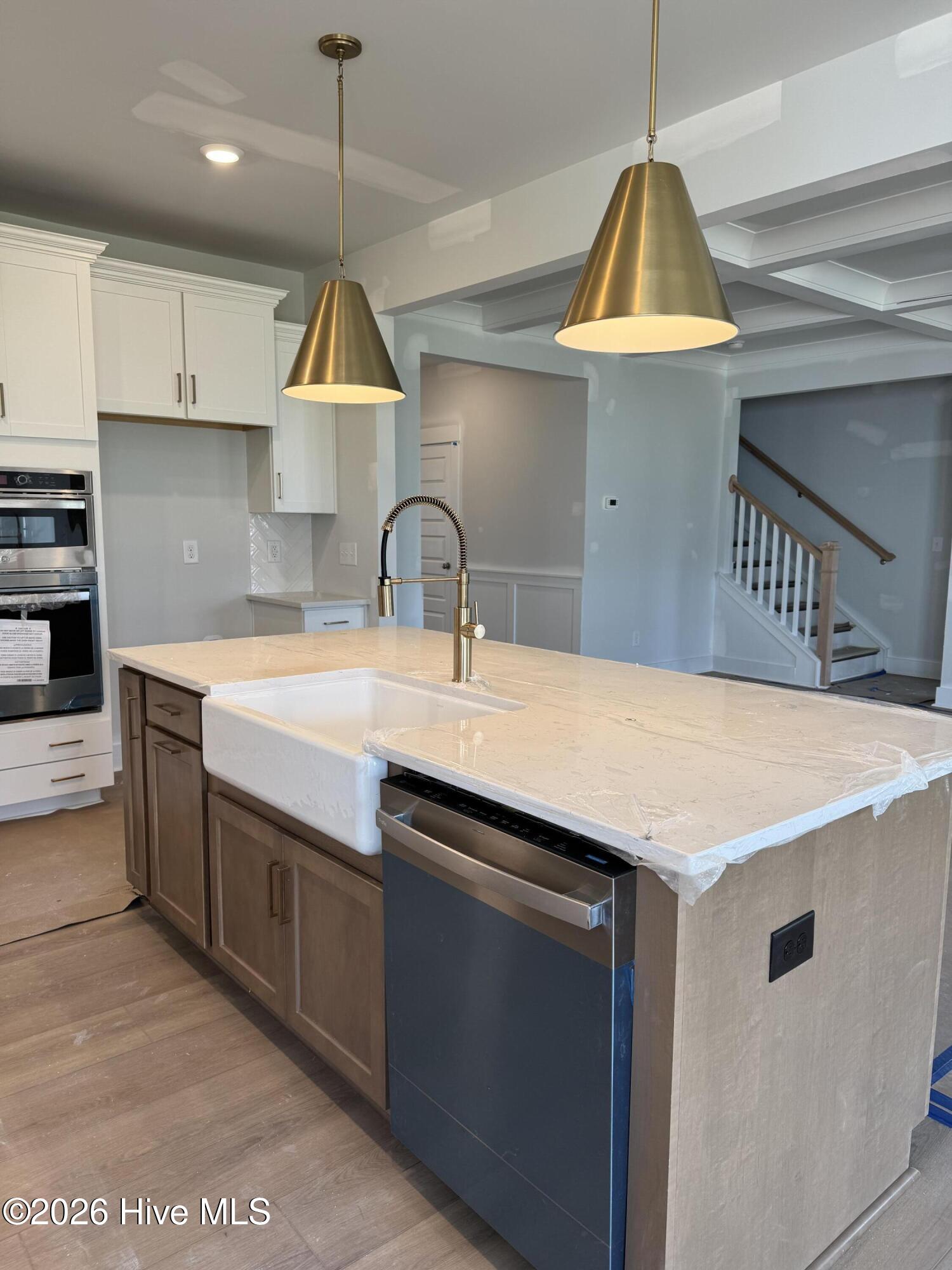 ETW 42 5.23 Kitchen 2