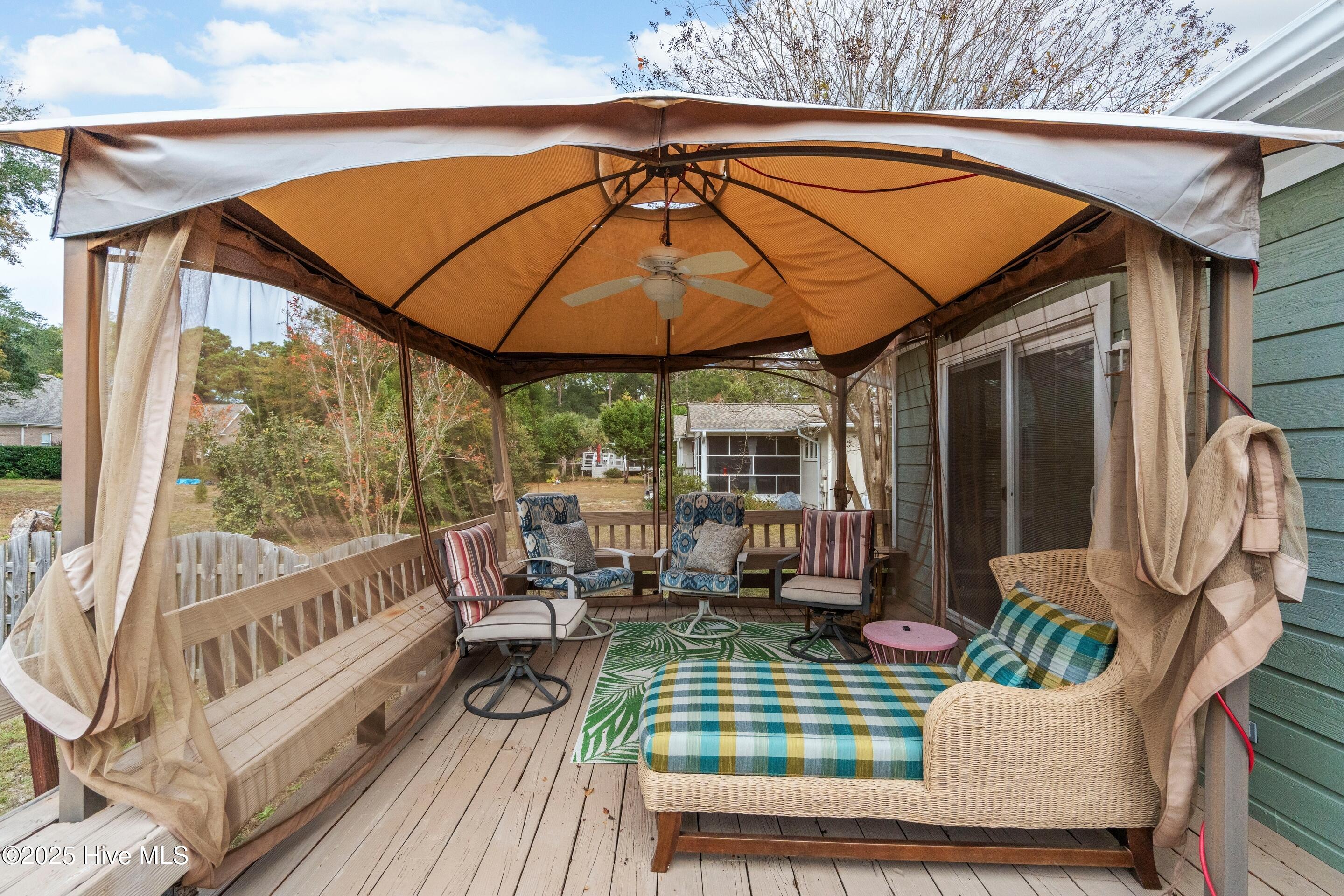 100543561 | Photo 48