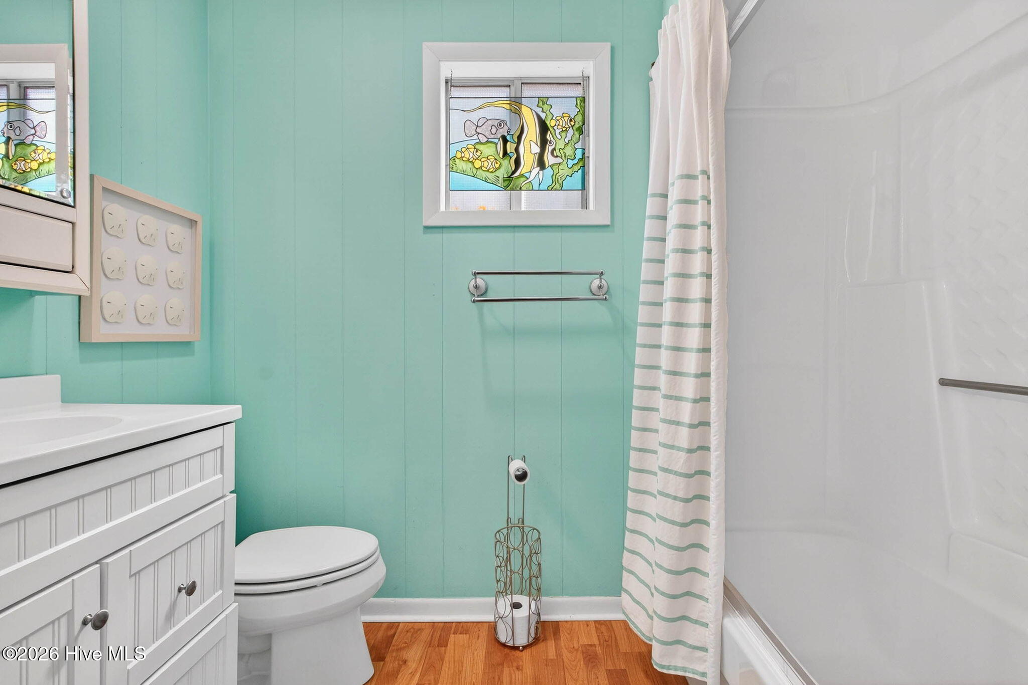 100564283 | Photo 33