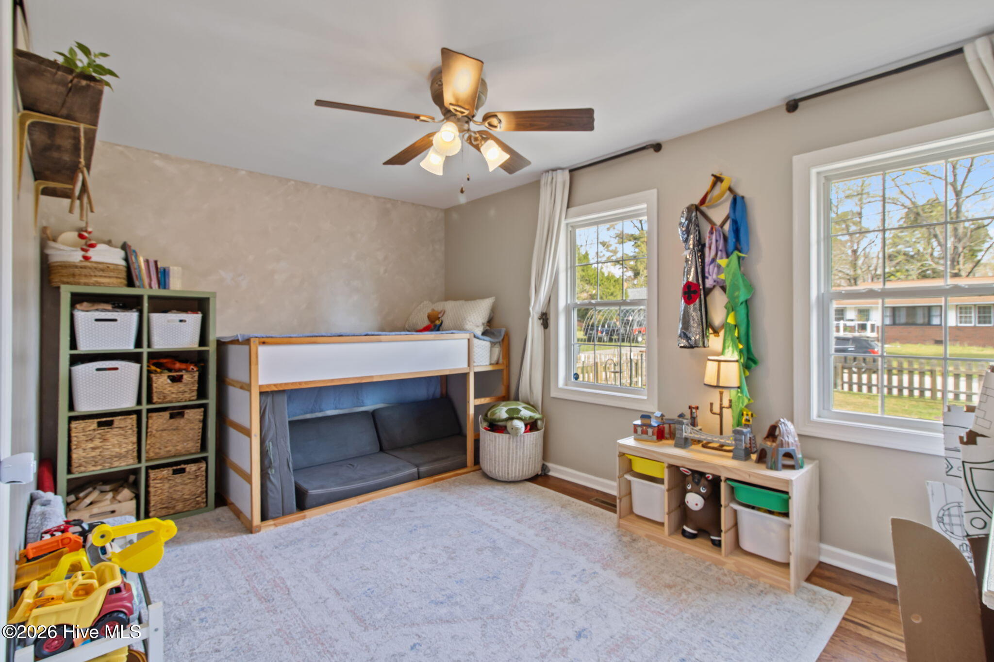 100561394 | Photo 15