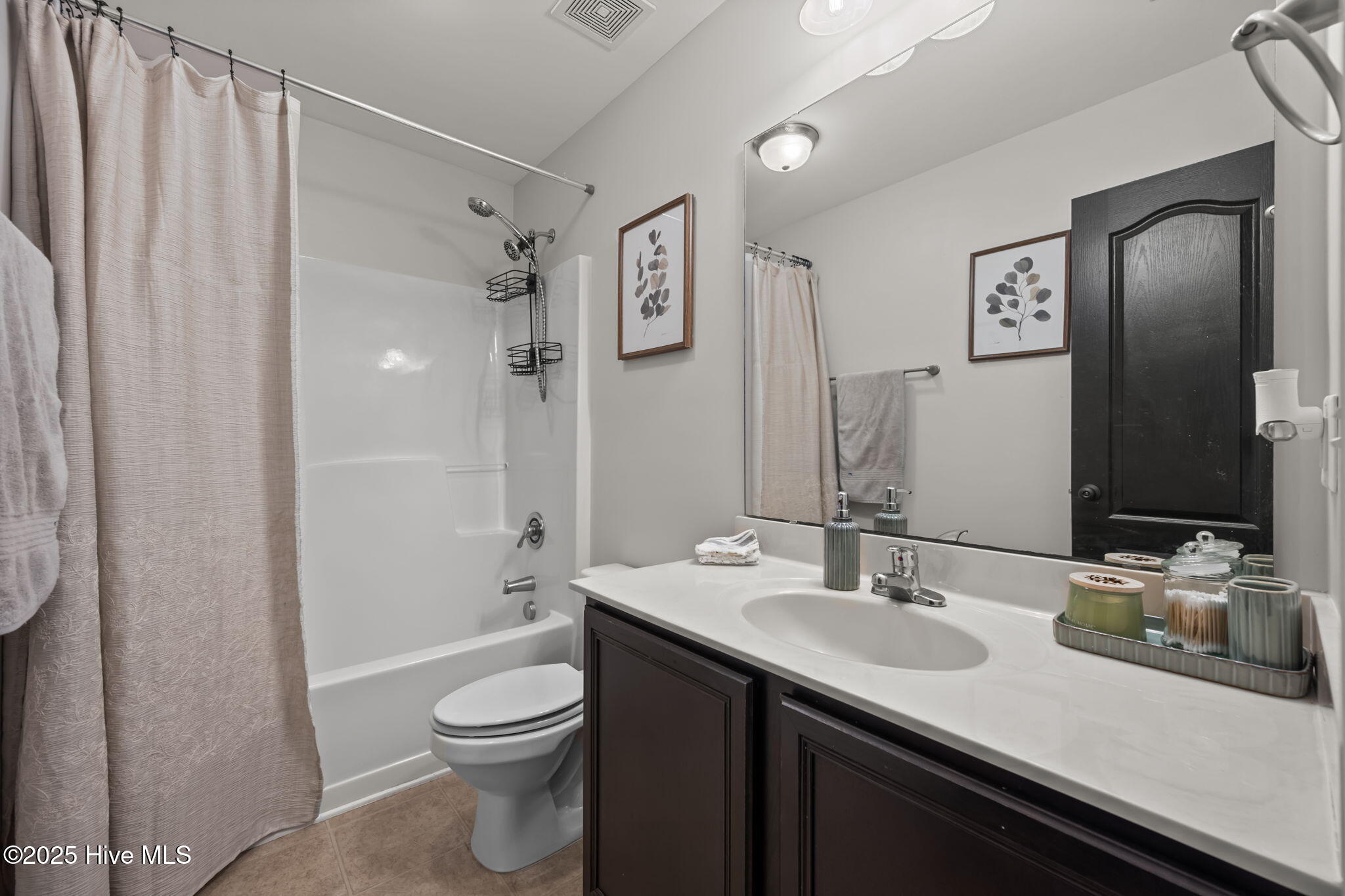 100543355 | Photo 30