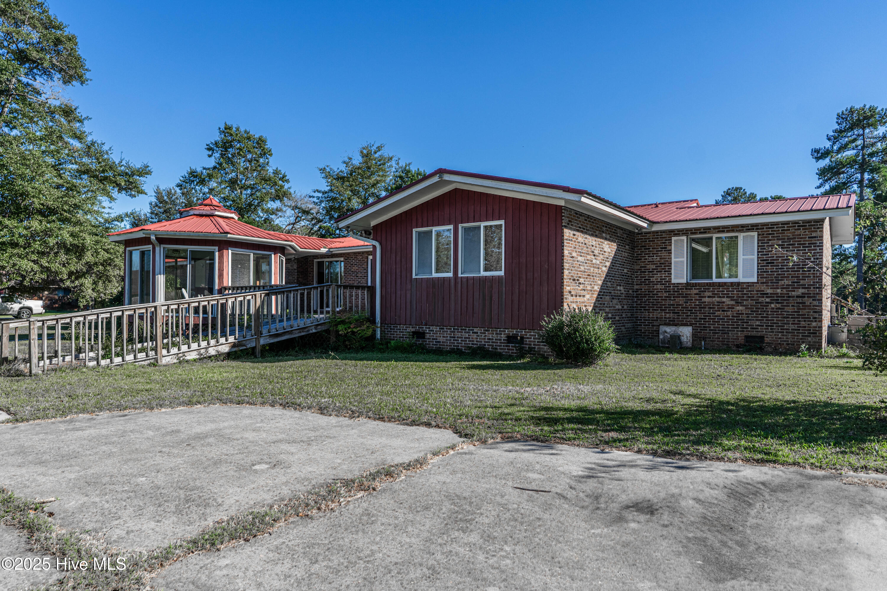 100536472 | Photo 54