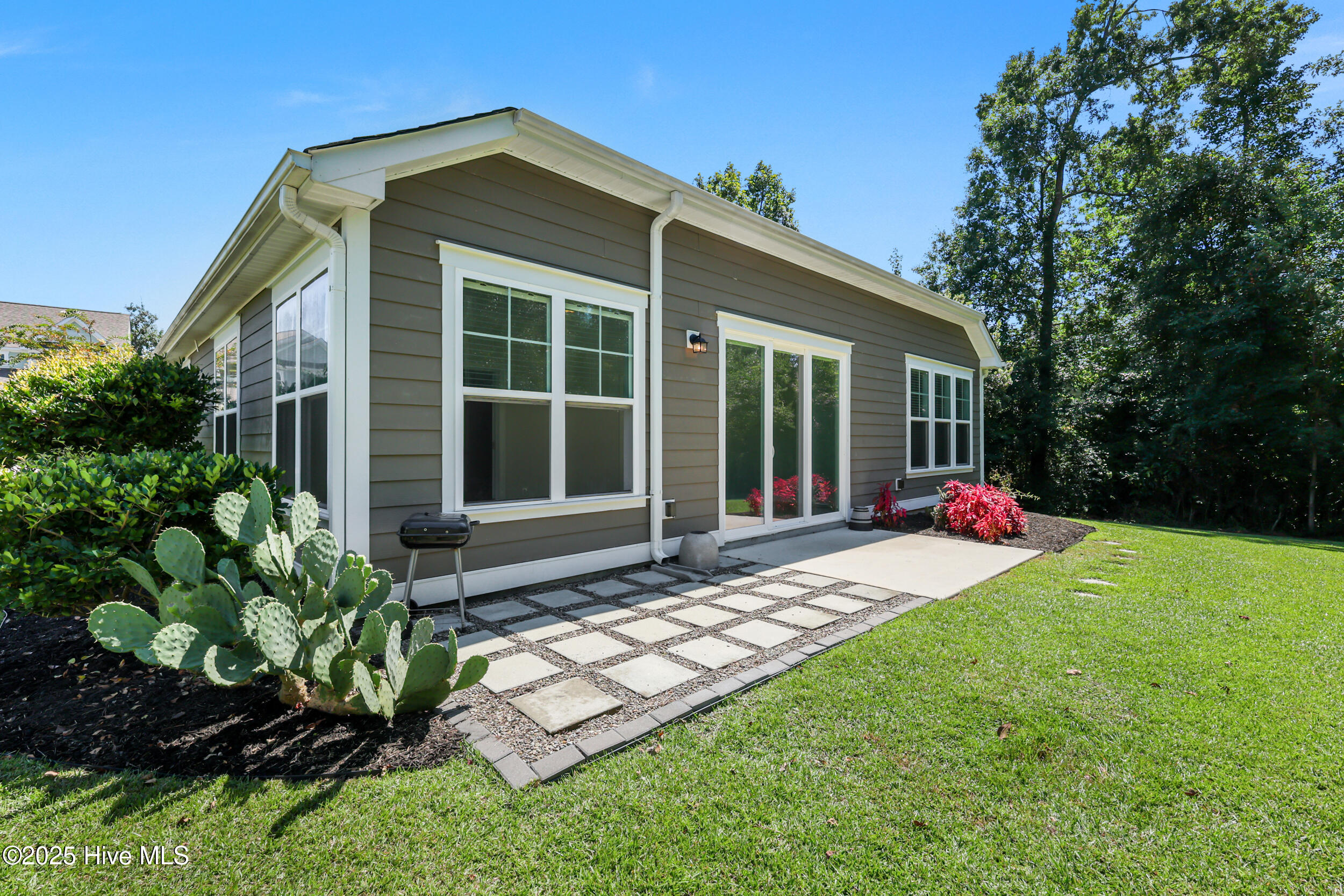 100529345 | Photo 37