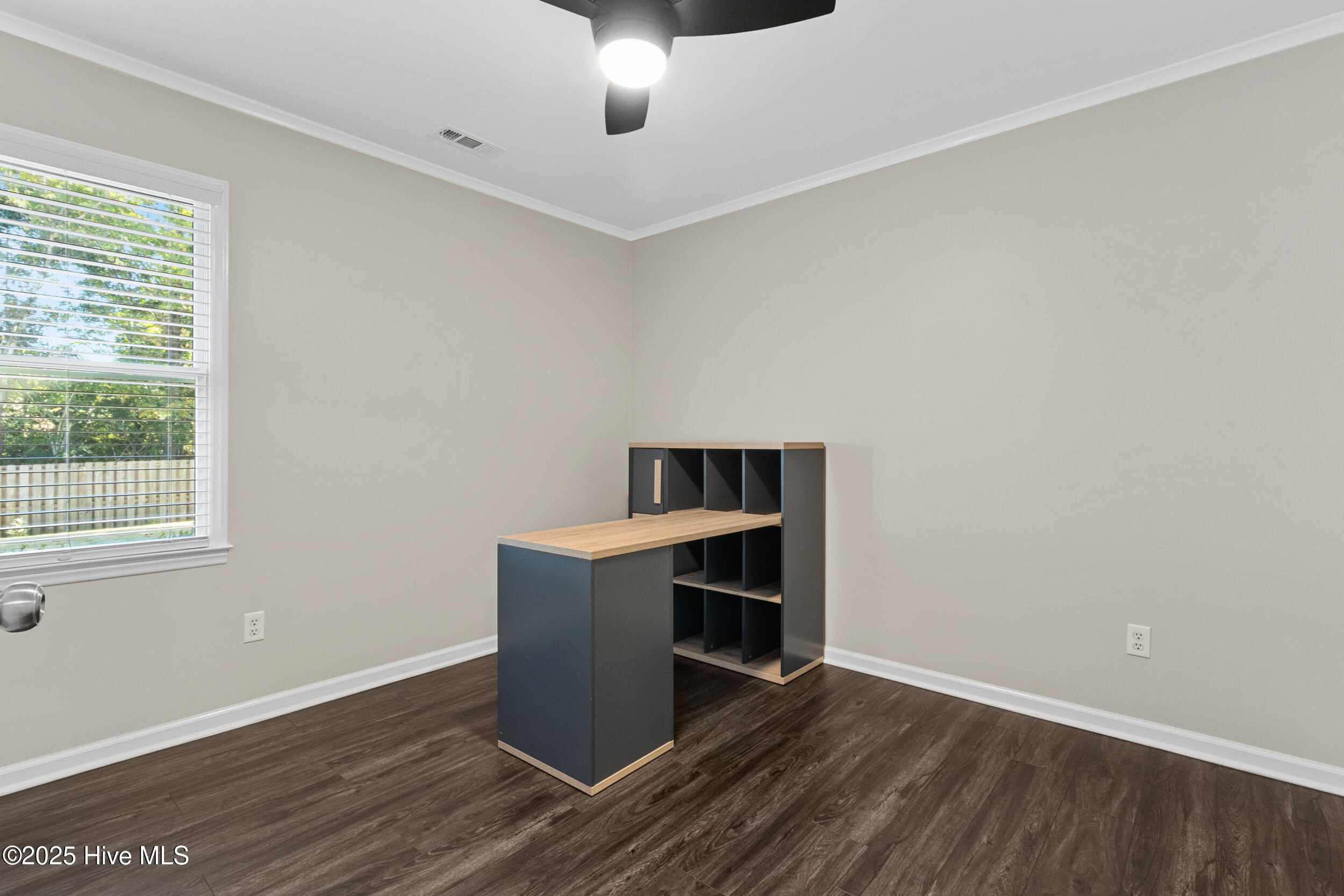 100541040 | Photo 23