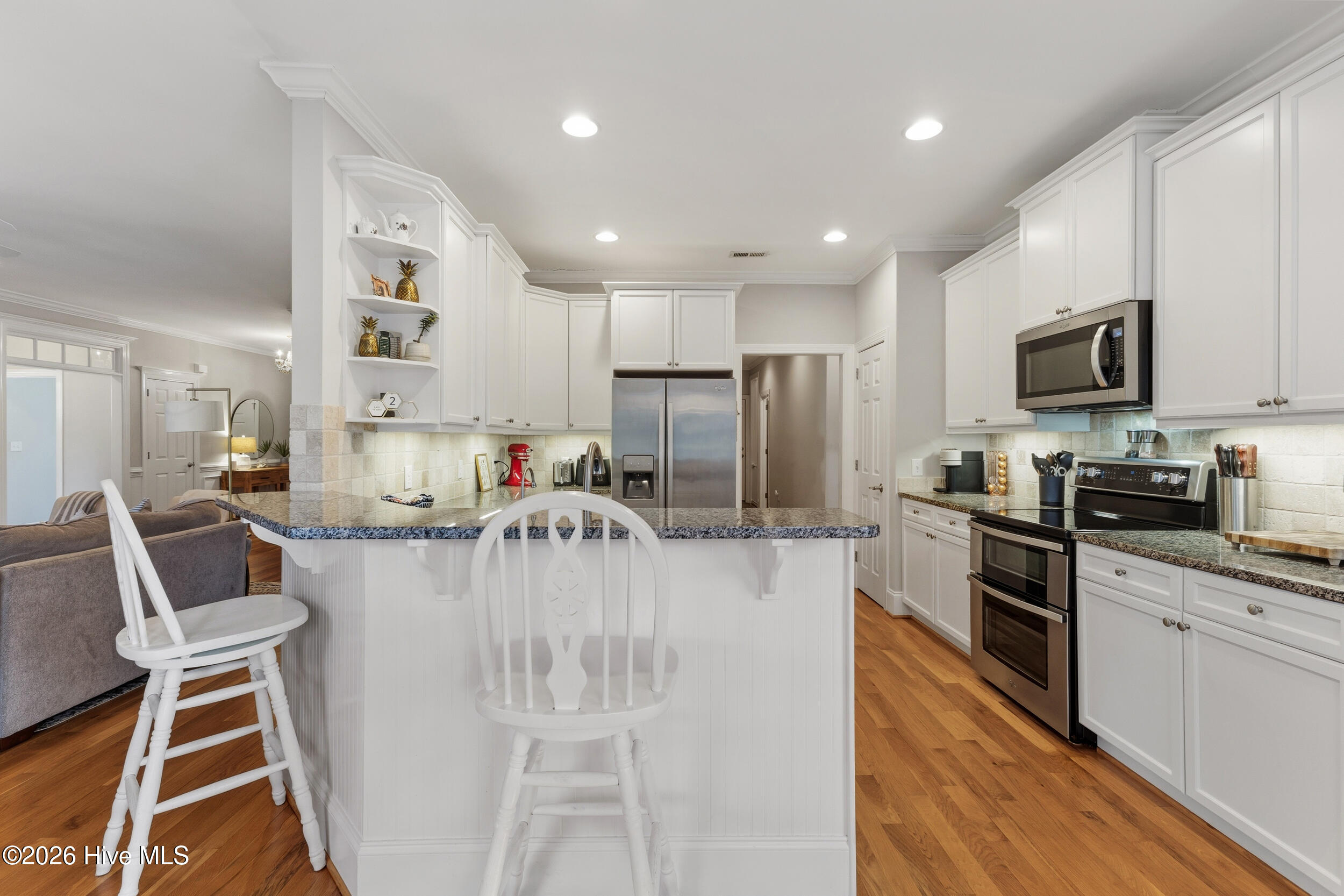 100558582 | Photo 14