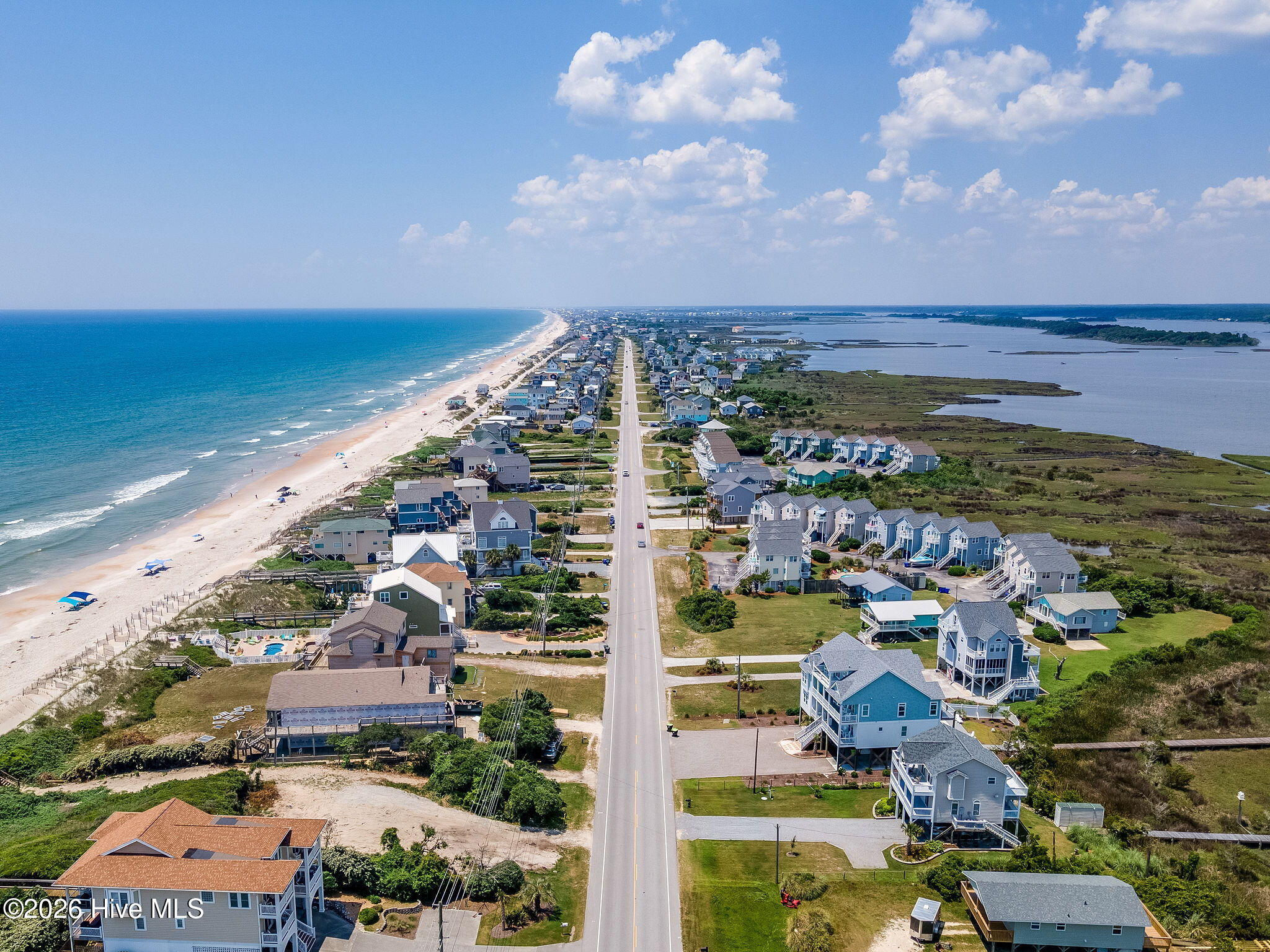 114 Calinda Cay Court,North Topsail Beach