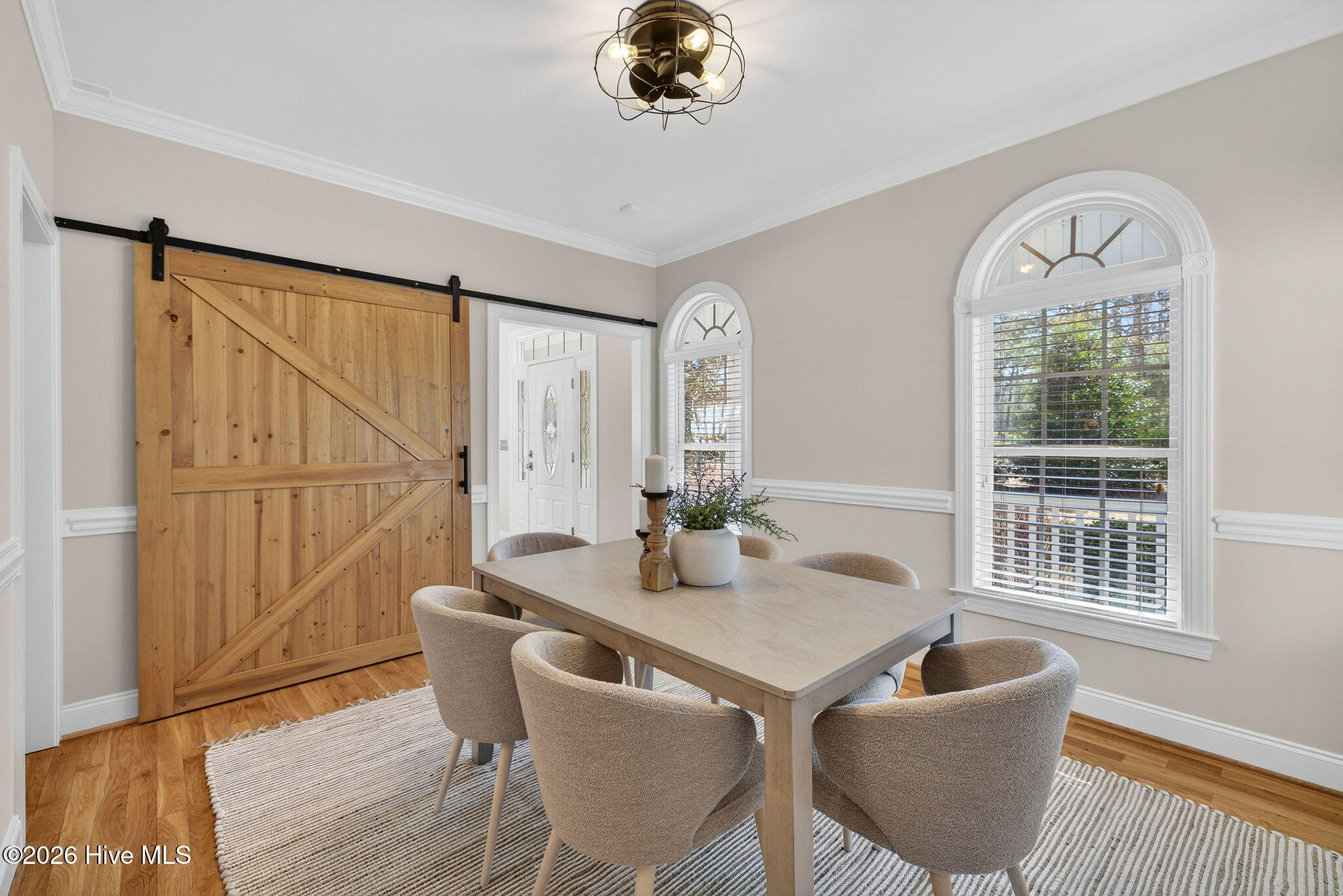 100554466 | Photo 18