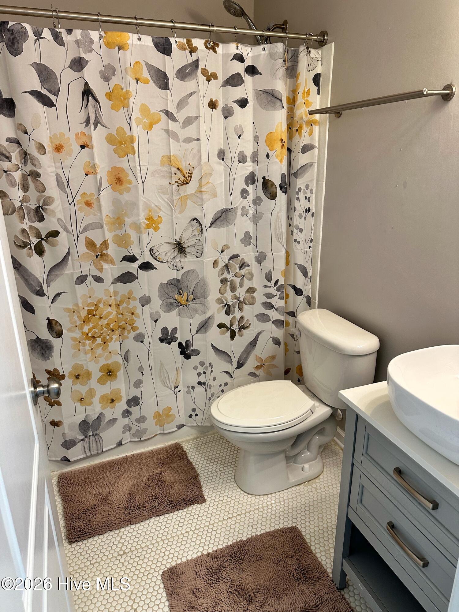 100561709 | Photo 25