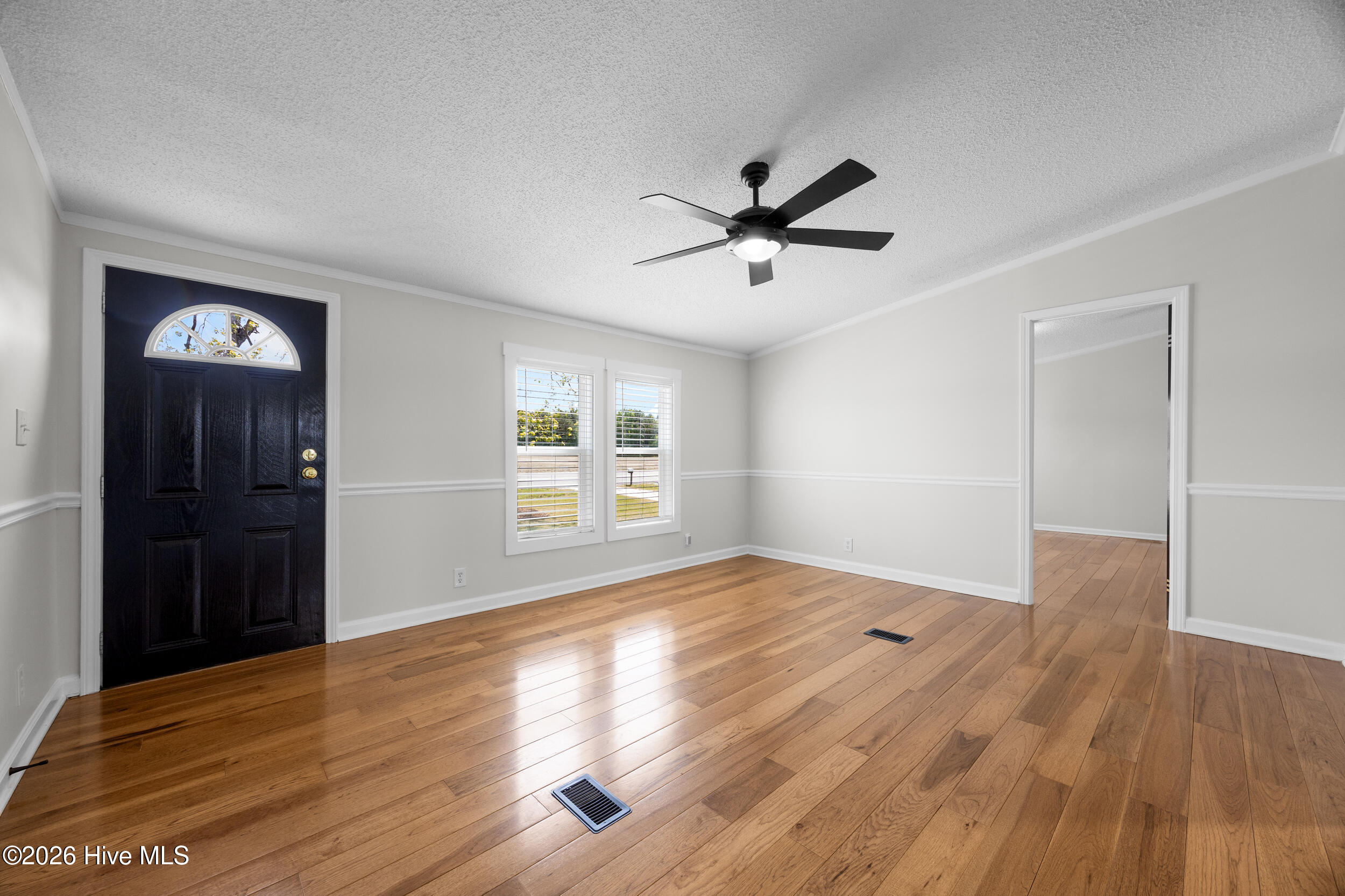 2485 Nc-111, Pink Hill, NC 28572 – photo 10: 10_living room