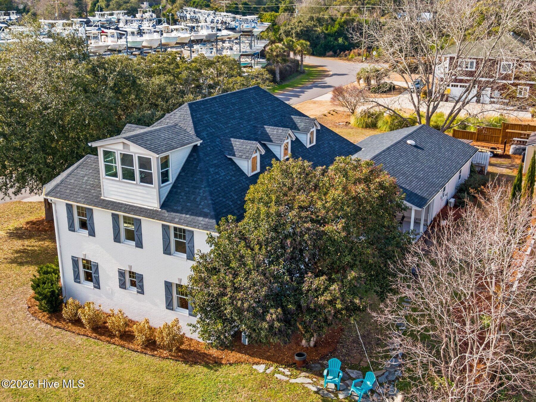 100551299 | Photo 64