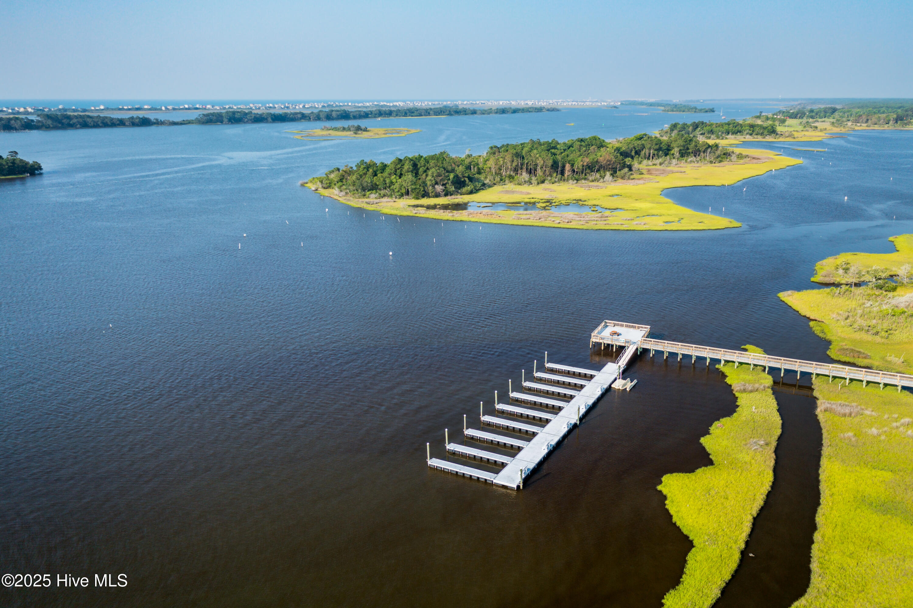 100557420 | Photo 15