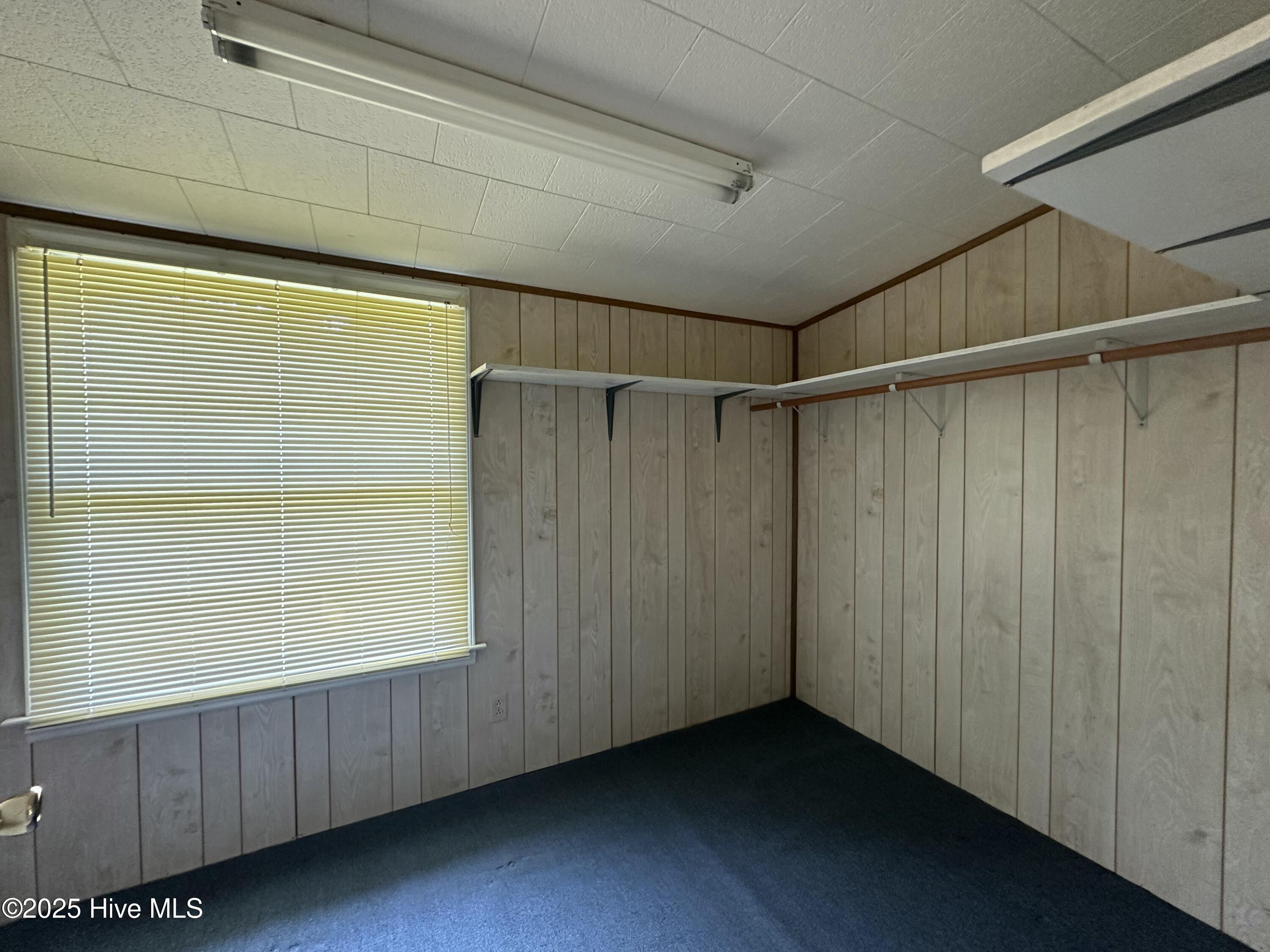 Closet in BR 1